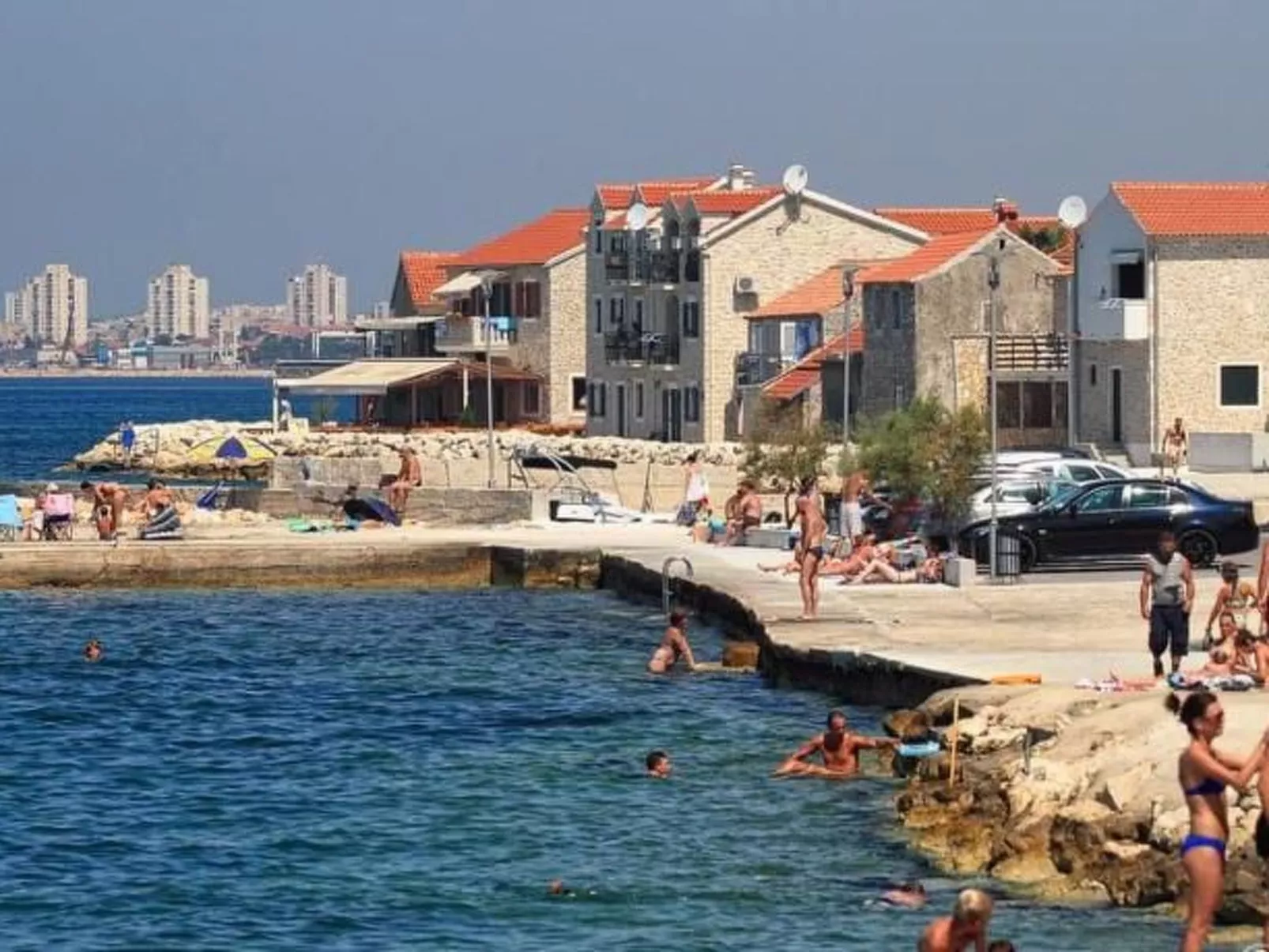 Mit Blick auf das Wasser-Buiten