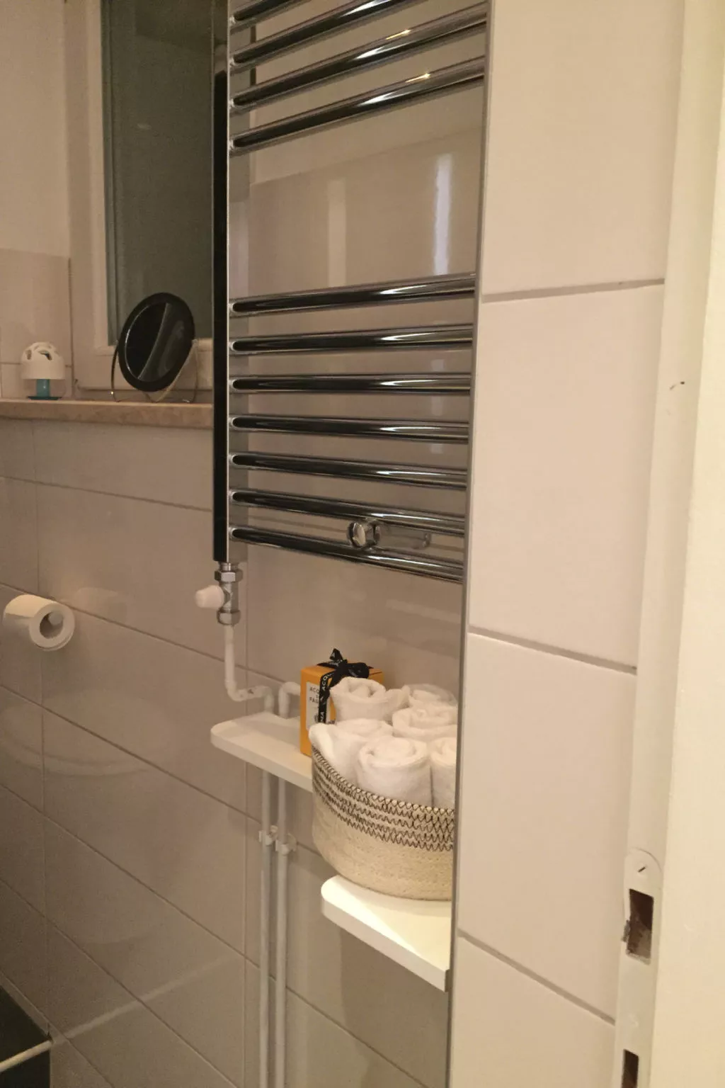 Stylisches Haus mit Dachterrasse, Bar und Hot Tub-Binnen