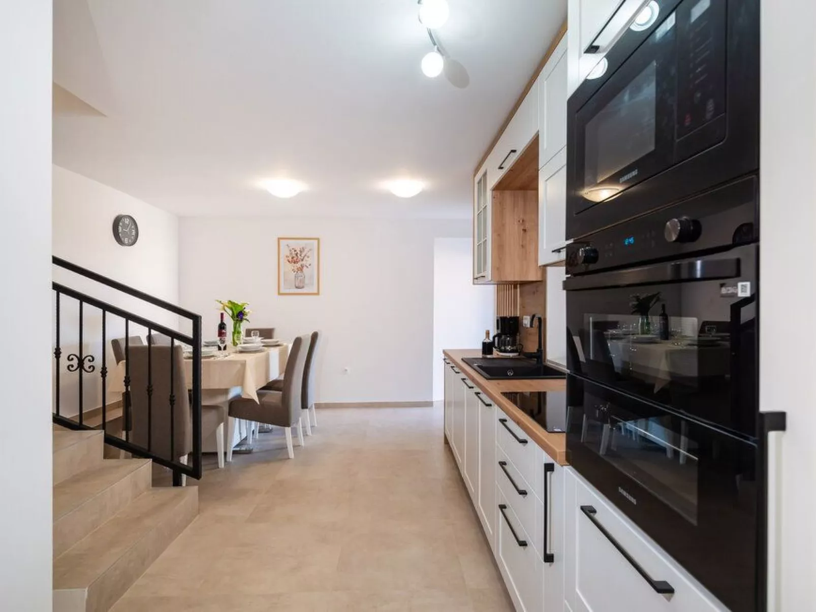 Mit Jacuzzi-TA Leut Agency-Binnen