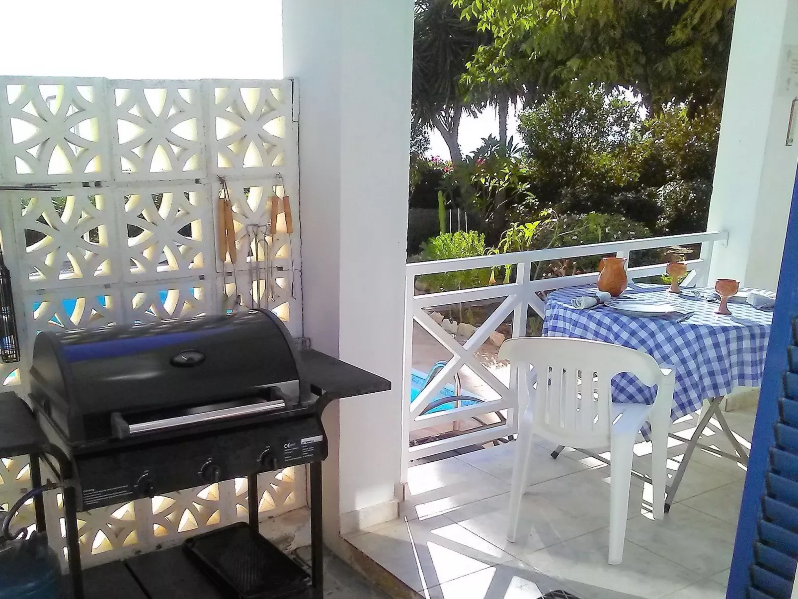 "Iptamena" mit Blick auf das Wasser-Buiten