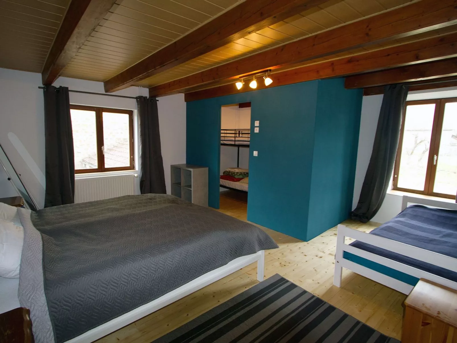 Großes Ferienhaus mit Terrasse und Garten