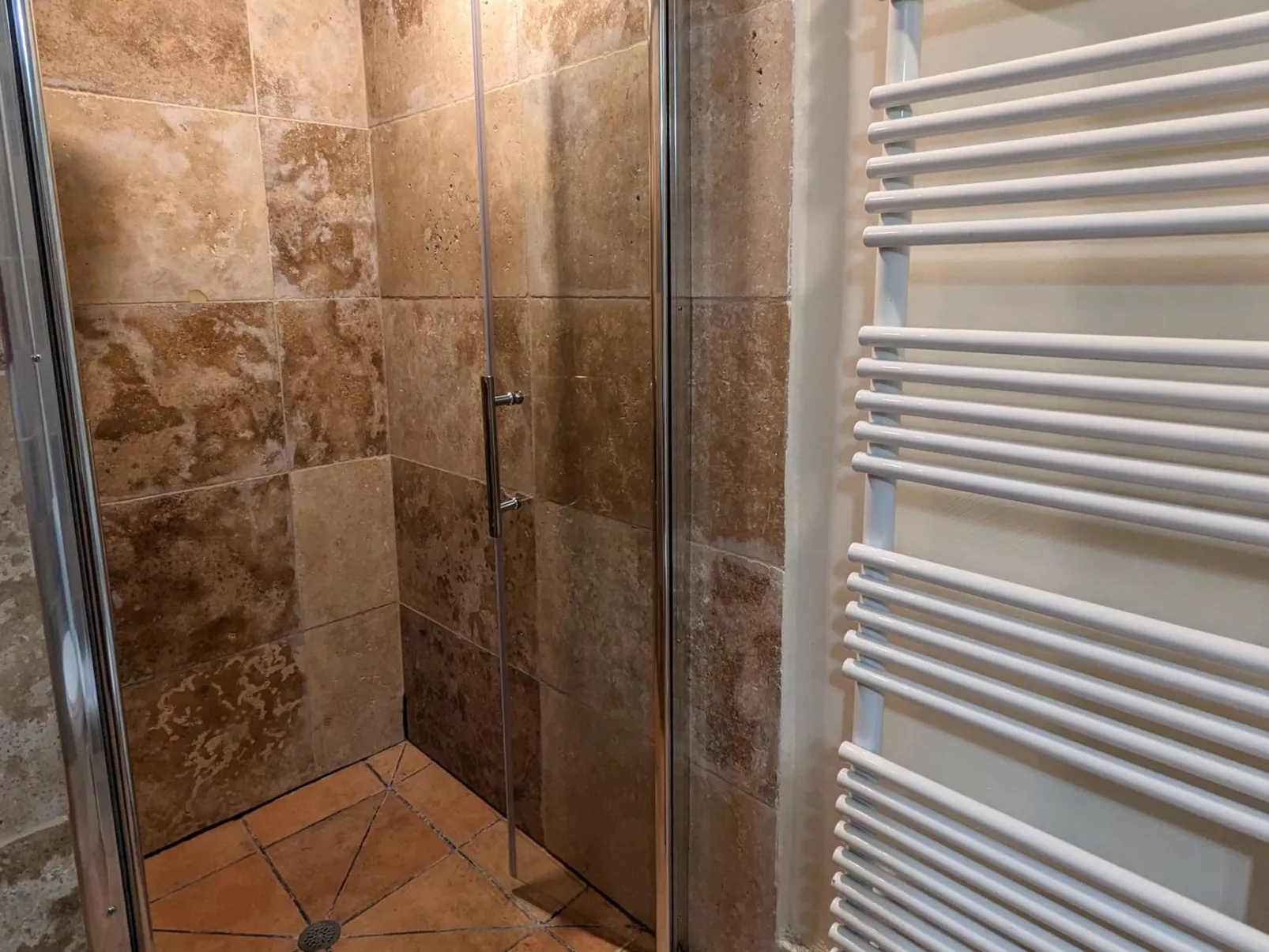 Im Herzen des Périgord Noir in der Nähe von Limeuil-Binnen