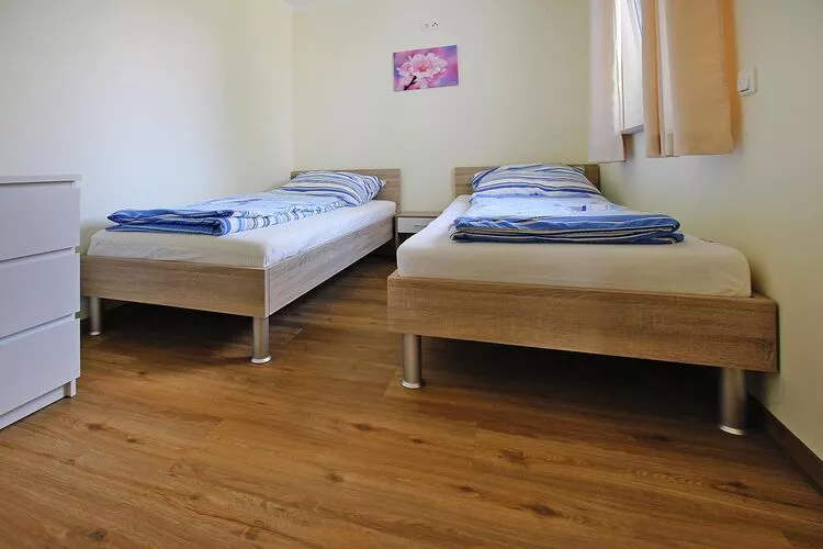 Apartment Hafenflair / Haus 5 OG-Wohnung 19 6 Personen-Slaapkamer