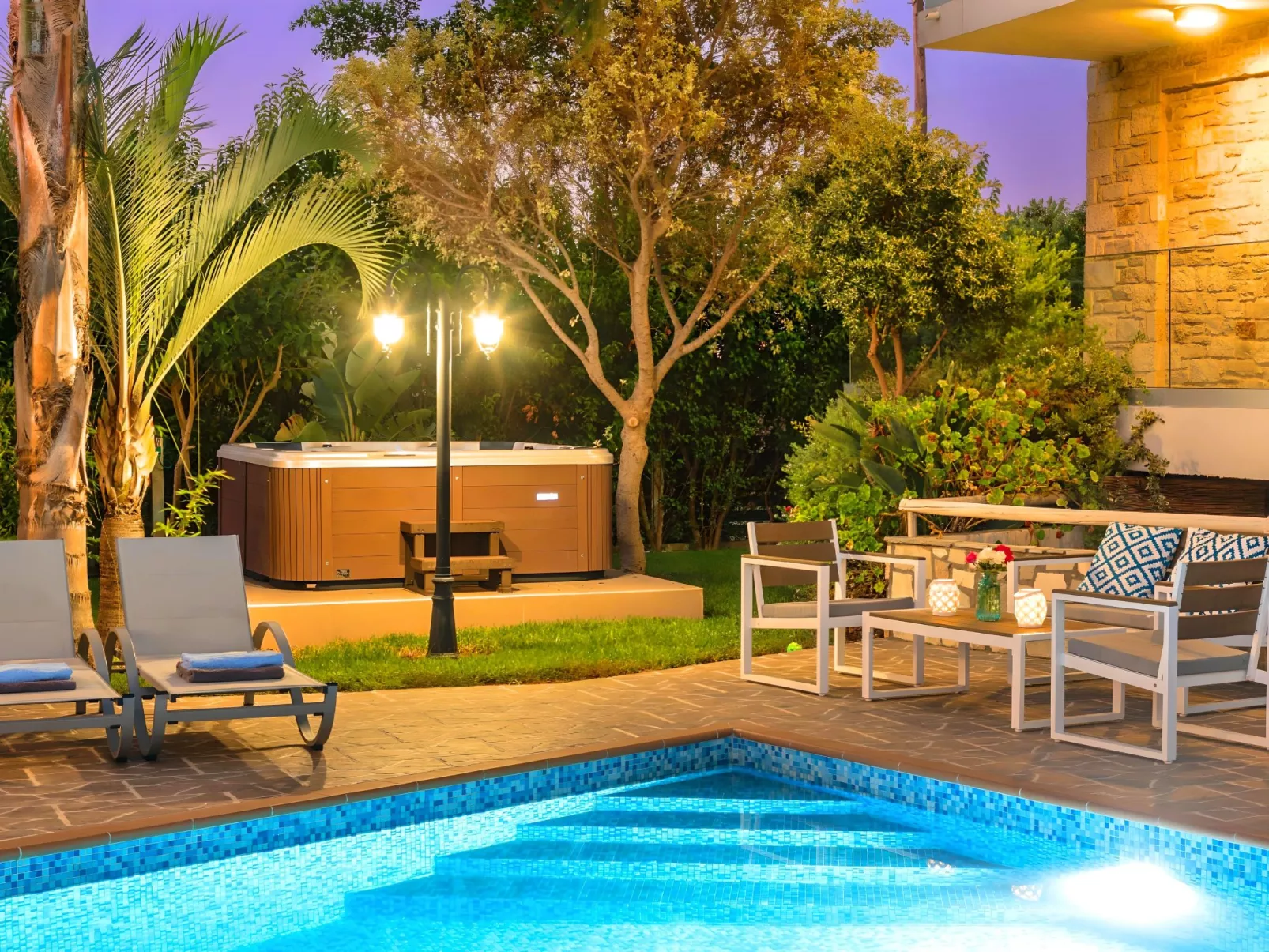 Mirsini Villa Privater Pool Jacuzzi-Buiten