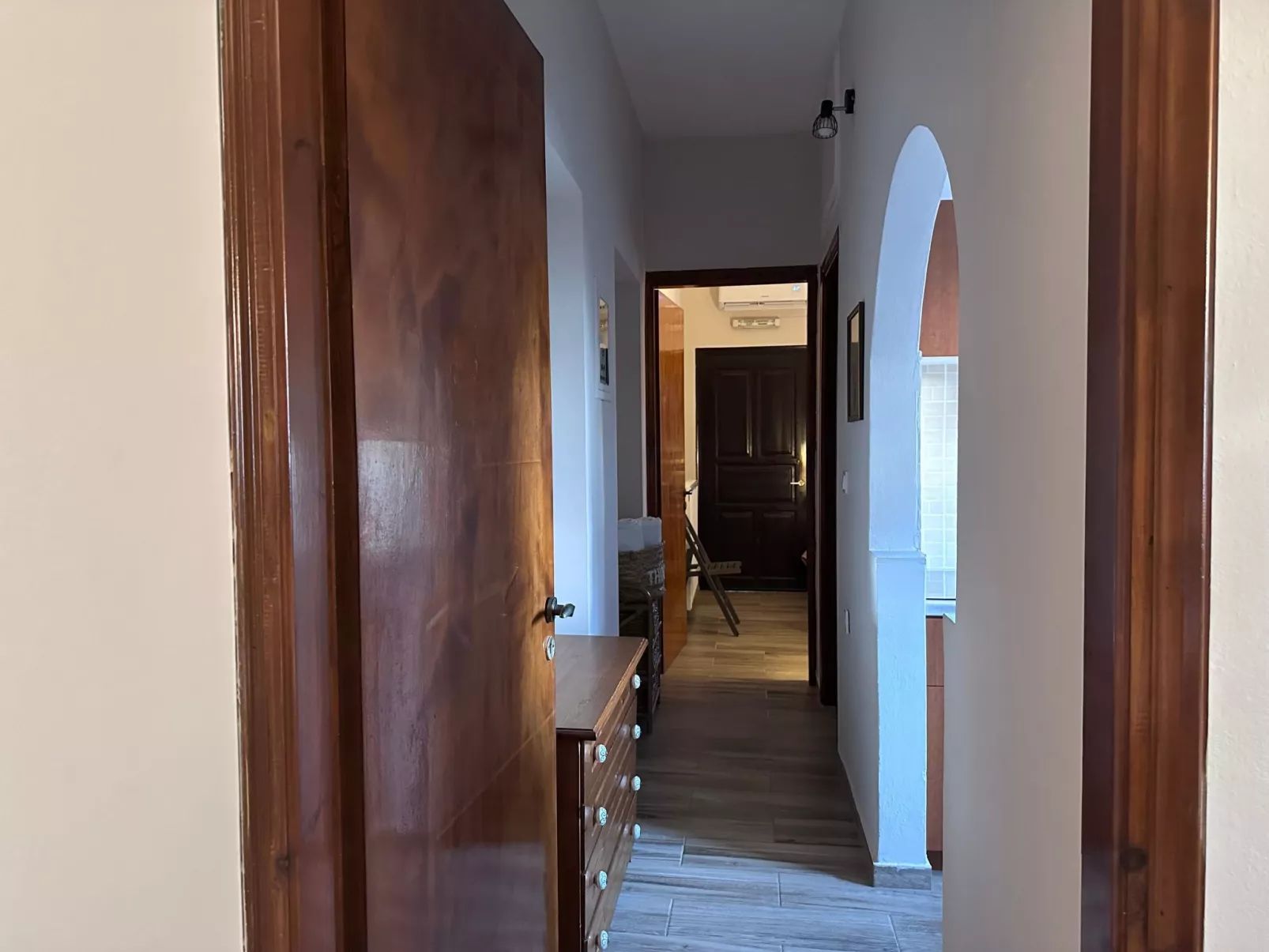 Familienrückzug mit Meerblick in den Genari Apartments-Image-tags.info