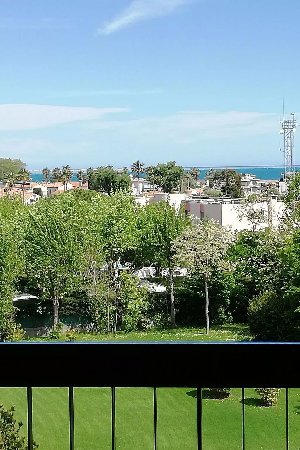 Gemütliche Wohnung, 5 Minuten vom Strand entfernt-Buiten