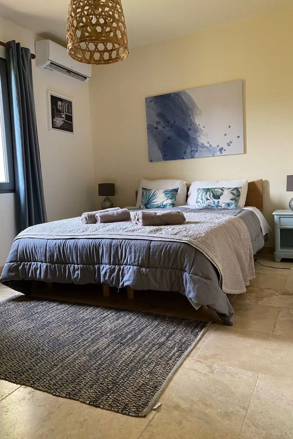 Klimatisiertes Mas Les Heures Bleues mit Pool - Binnen