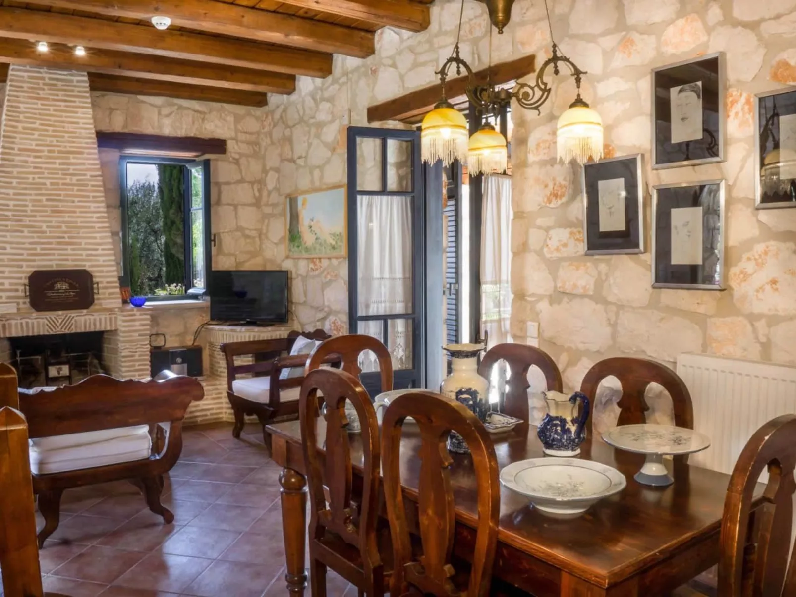 Villa Nefeli mit privatem Pool-Buiten