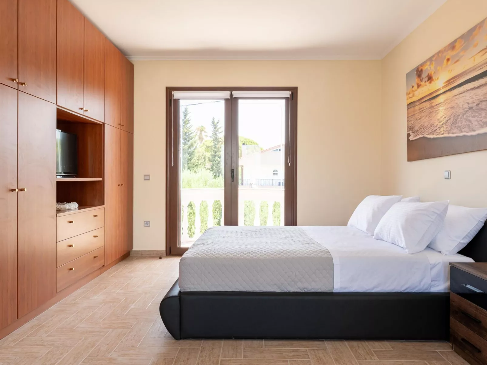 Sun Dream Villa-Image-tags.info