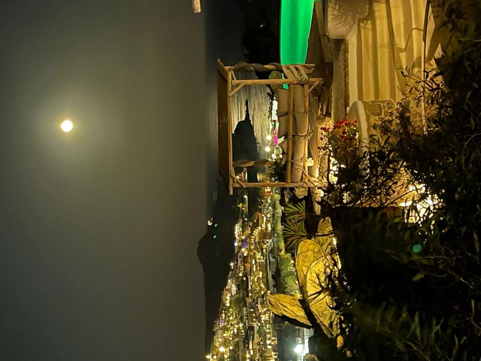 "Paraga Villa 2" mit Whirlpool-Buiten