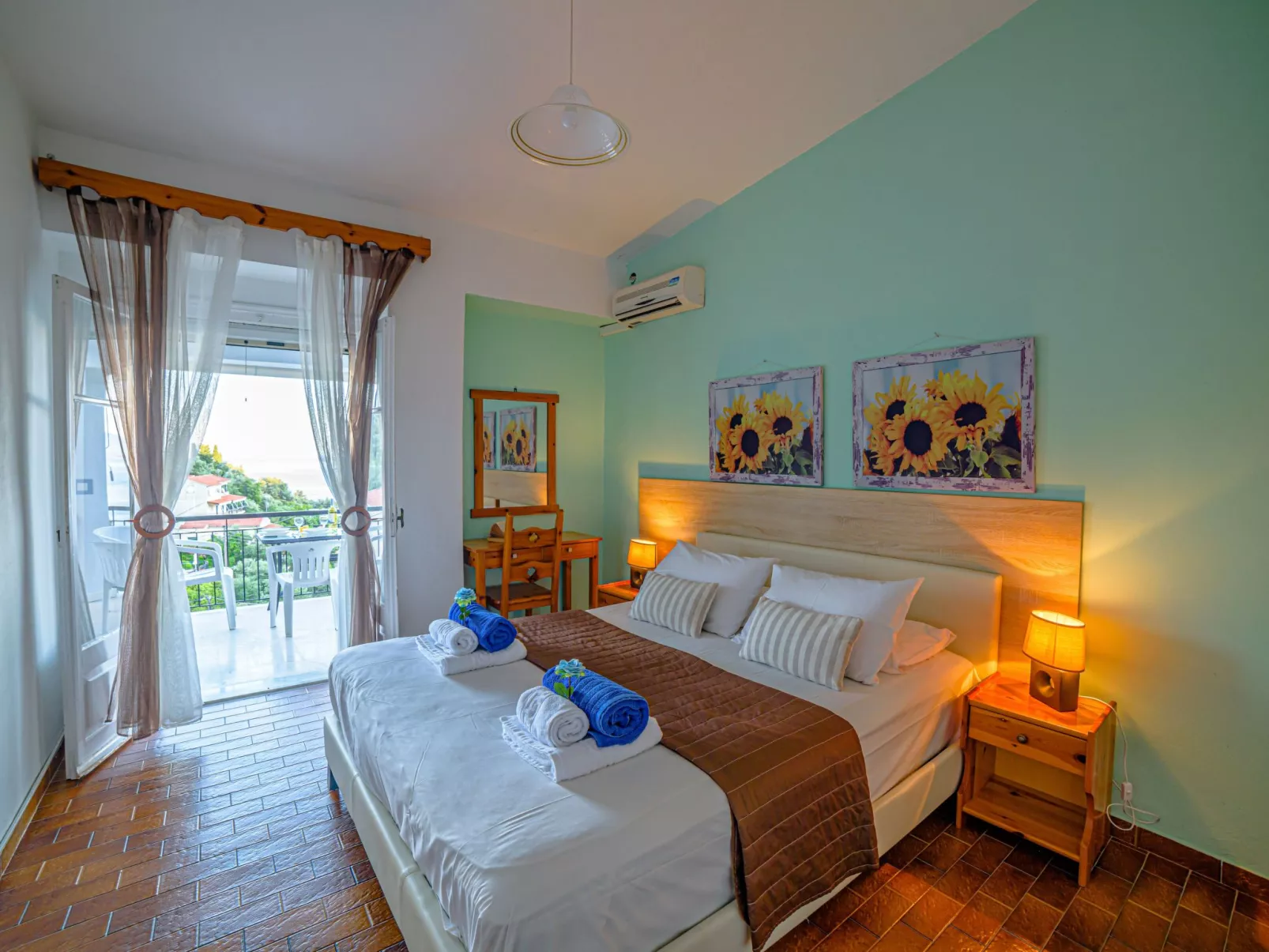 In Nisaki mit Pool-Binnen