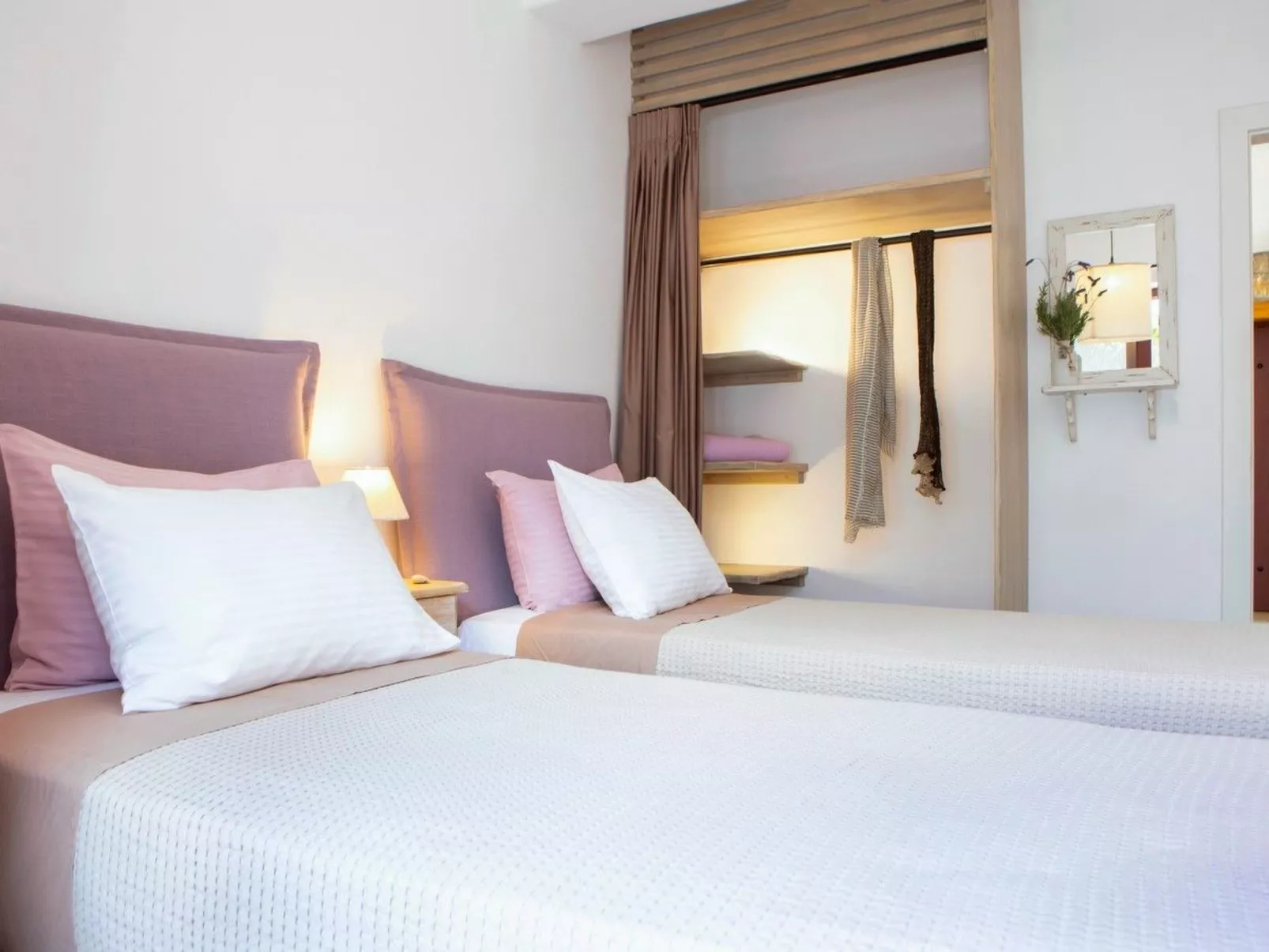 "Agapi" mit Infinity-Pool-Binnen