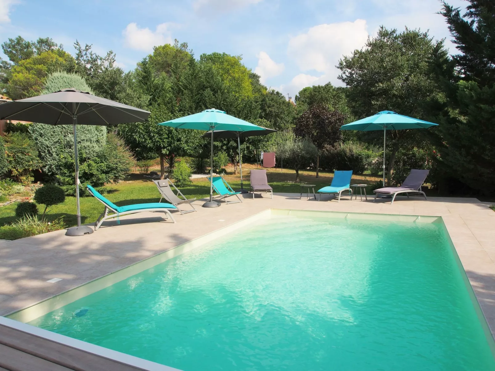 Urlaub im Süden zwischen Meer und Bergen-Image-tags.info