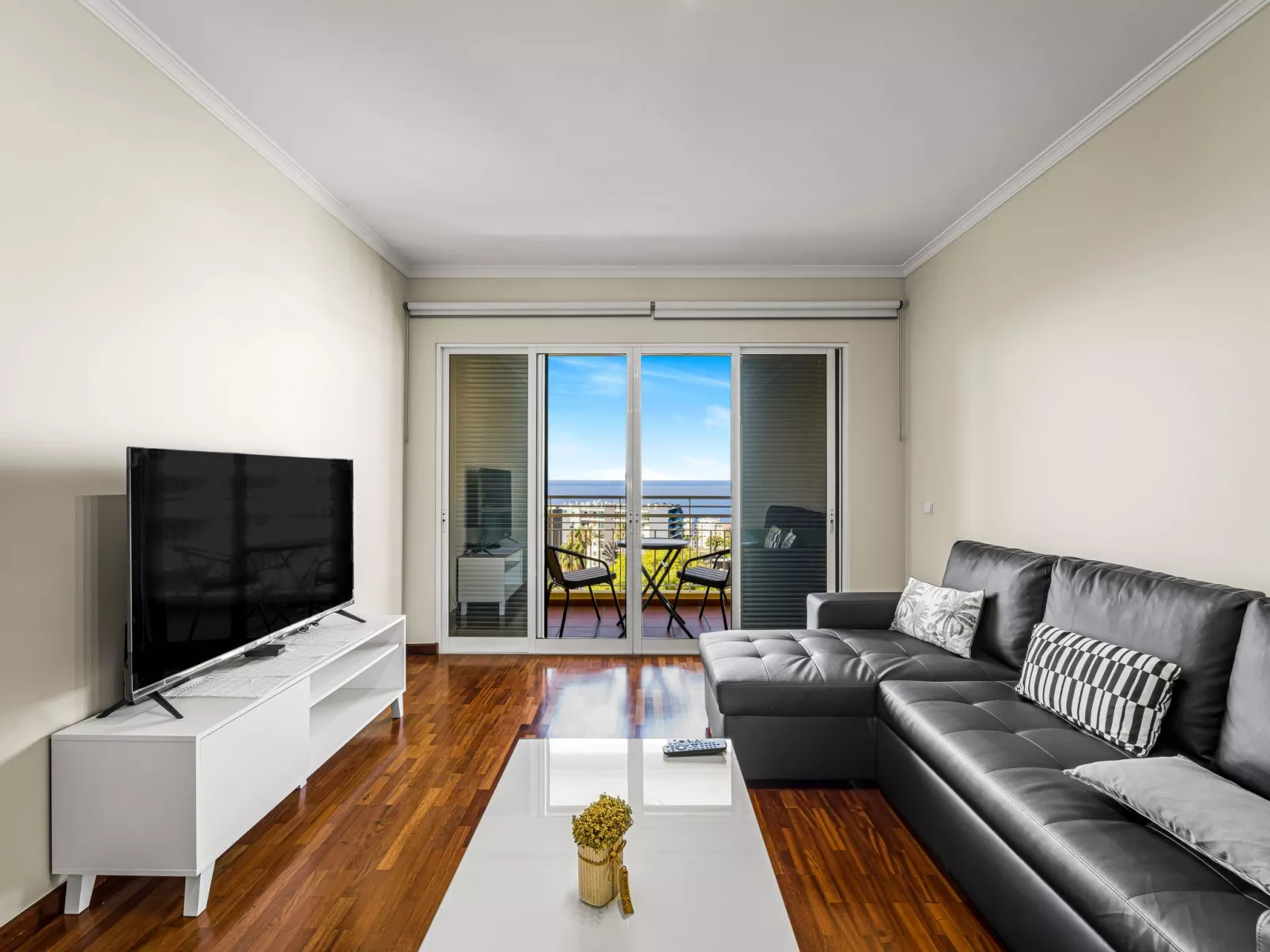 Tulipa Apartment Top-Binnen