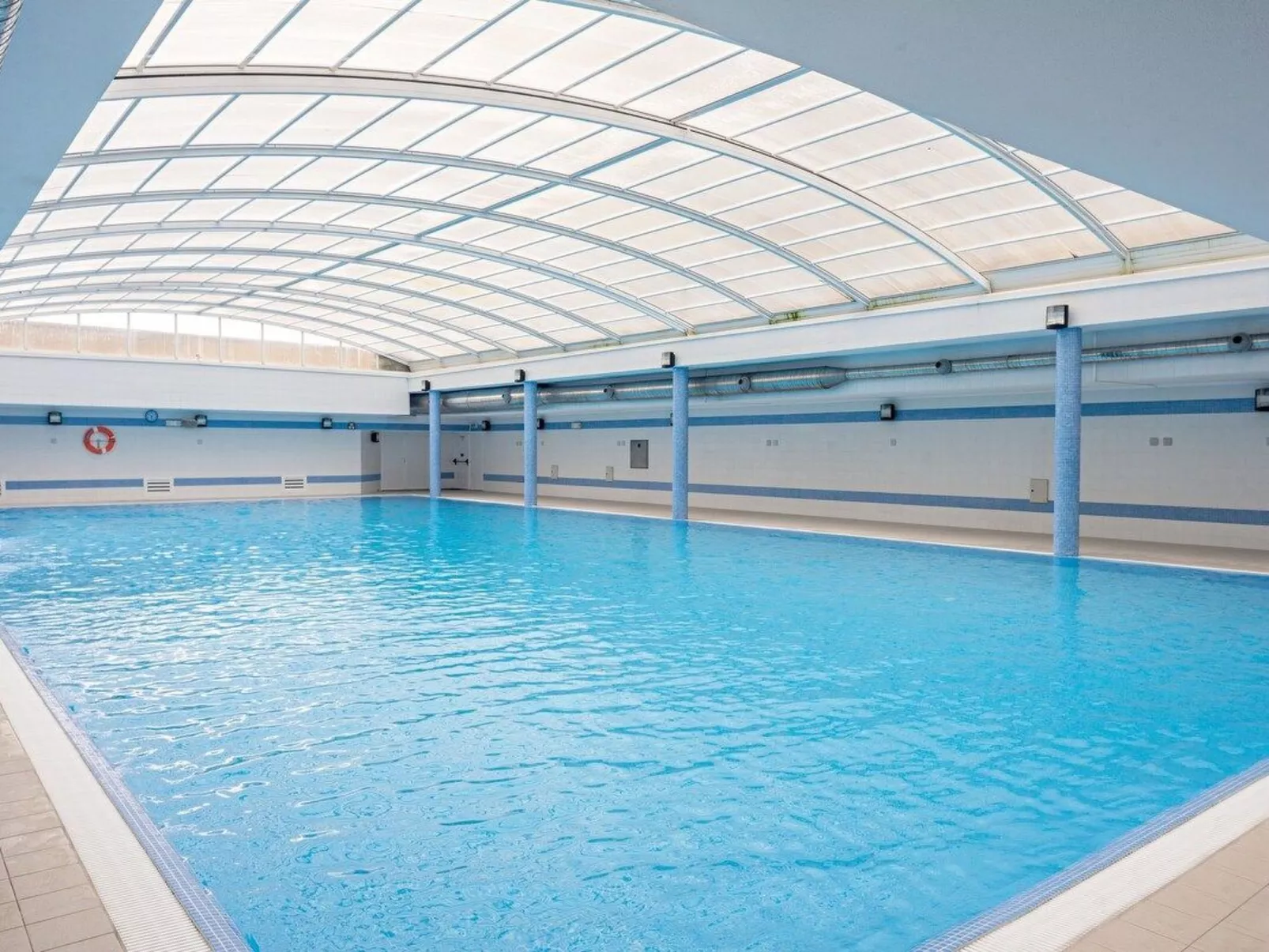 Meerblick First Line mit 2 Pools 1-Buiten