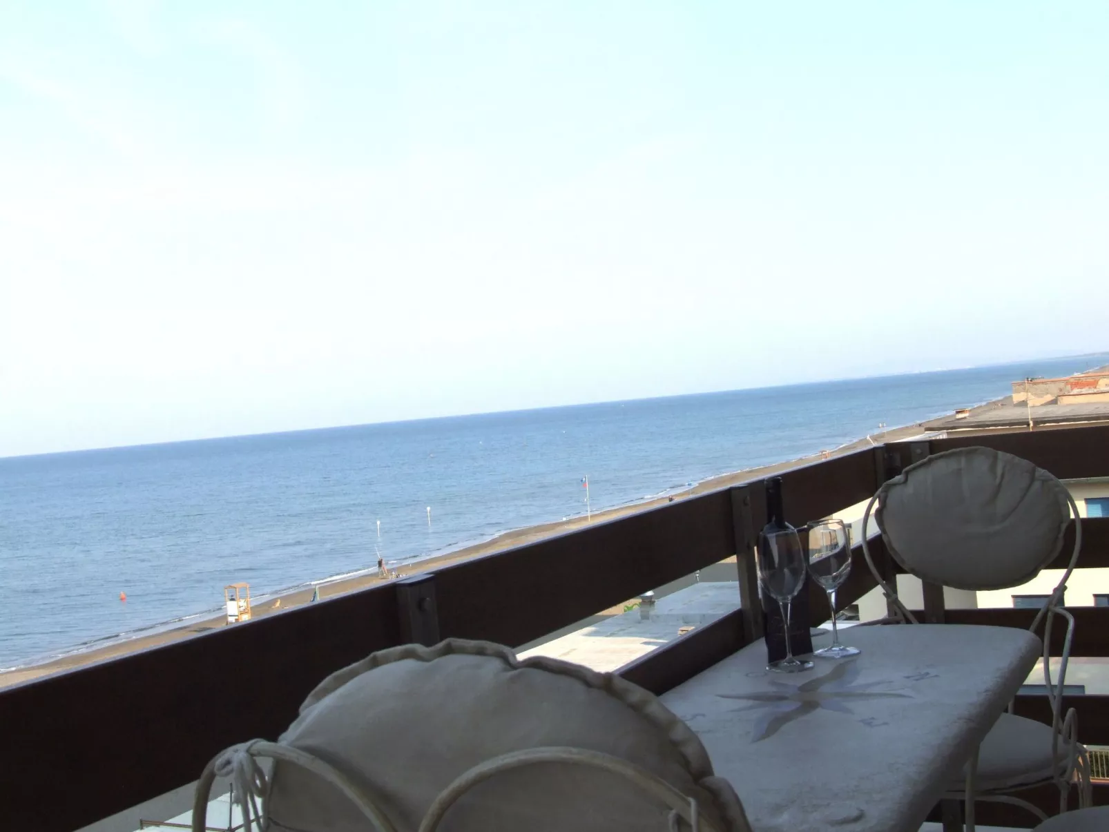 Nautilus' Wohnung direkt am Wasser-Buiten