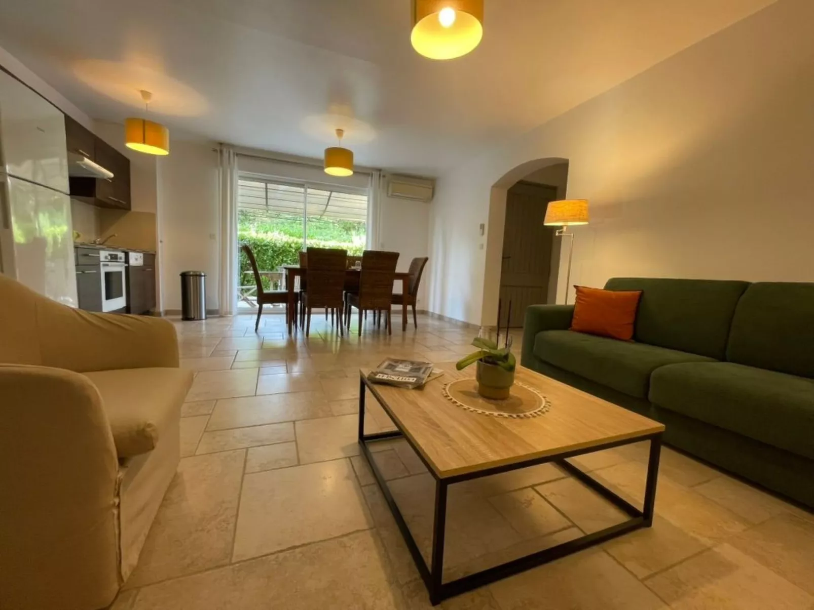 Klimatisierte Wohnung mit Garten-Binnen