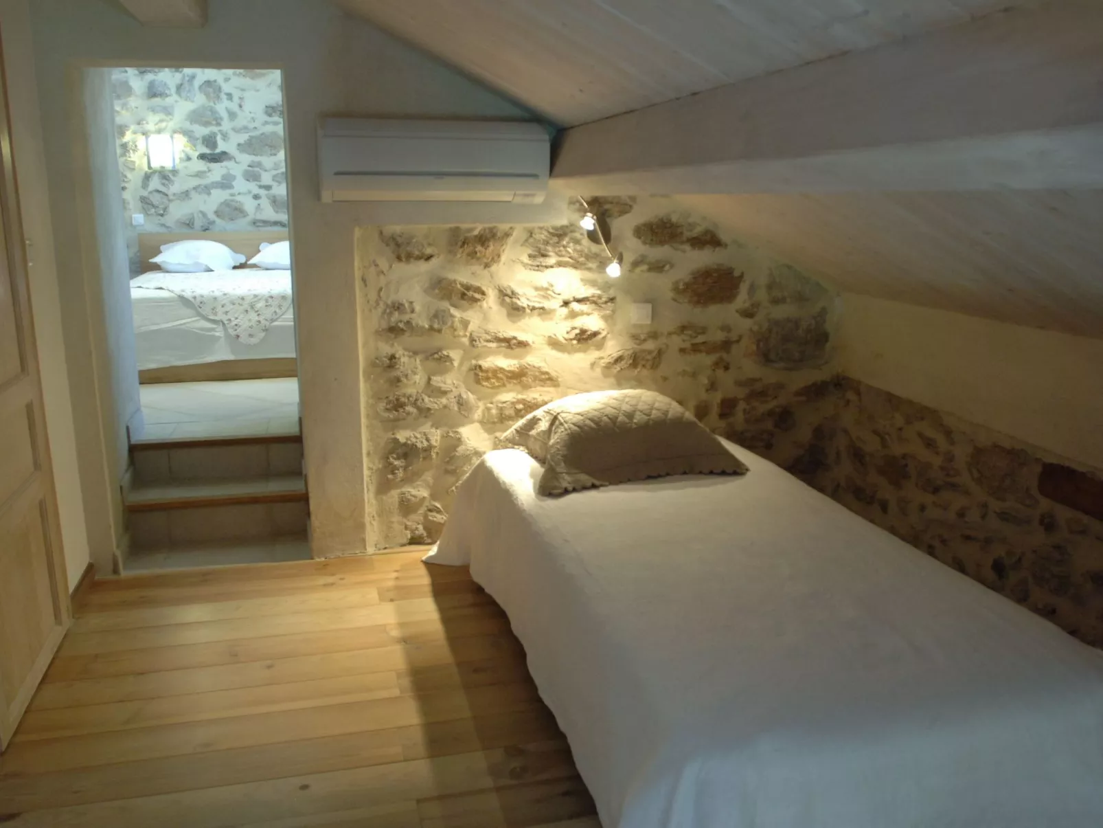 Wohnung "Eze" mit Privatparkplatz-Image-tags.info