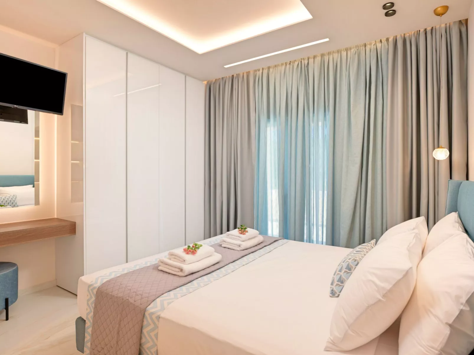 Celestial Luxury Villa Privater Pool Jaccuzi-Image-tags.info