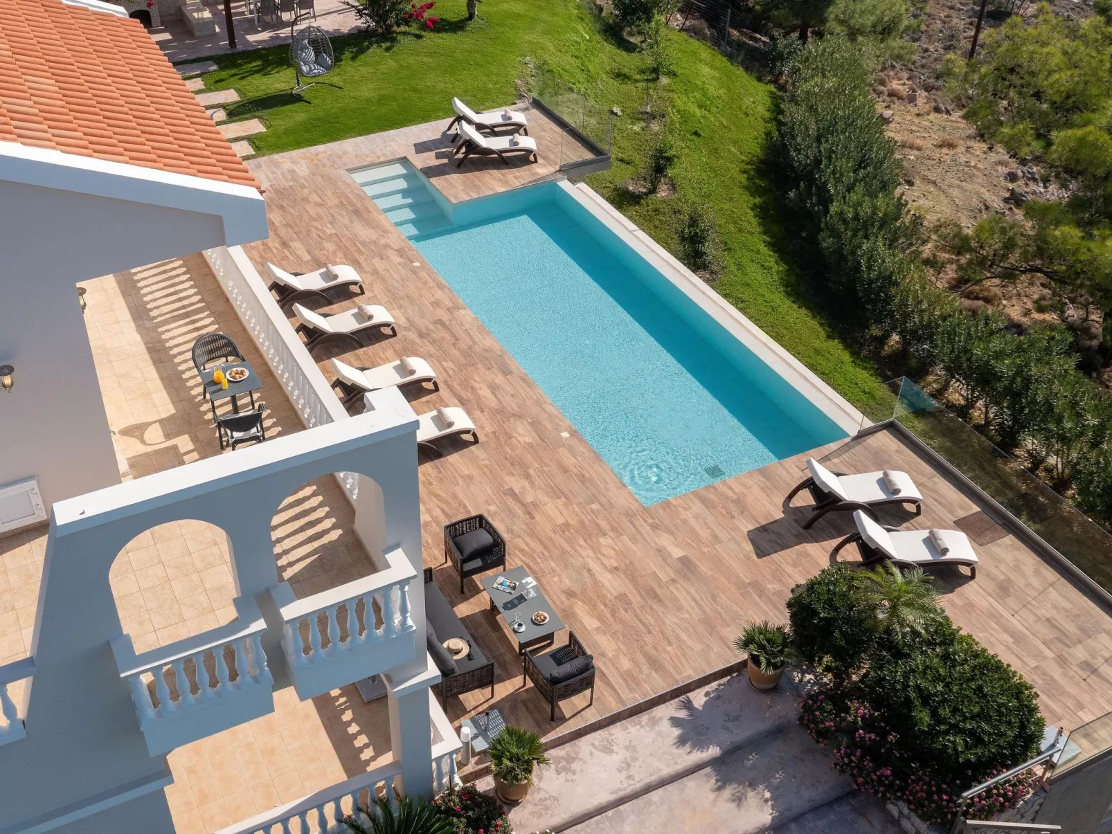 Villa Kamos in Archangelos-Binnen