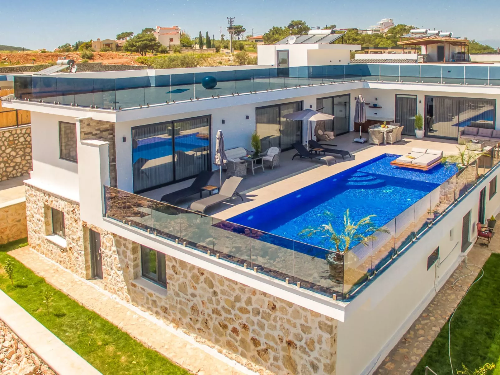 In Kalkan mit Privatem Pool-Binnen