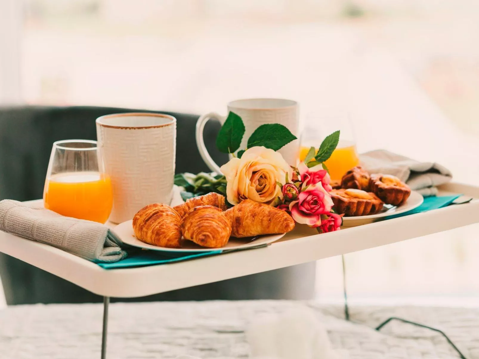 Luxuriöse Villa mit 4 Schlafzimmern, Pool und Whirlpool-Binnen