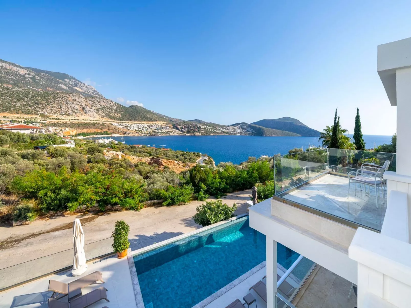 Villa Arden Ege mit Pool für 10 Personen-Buiten