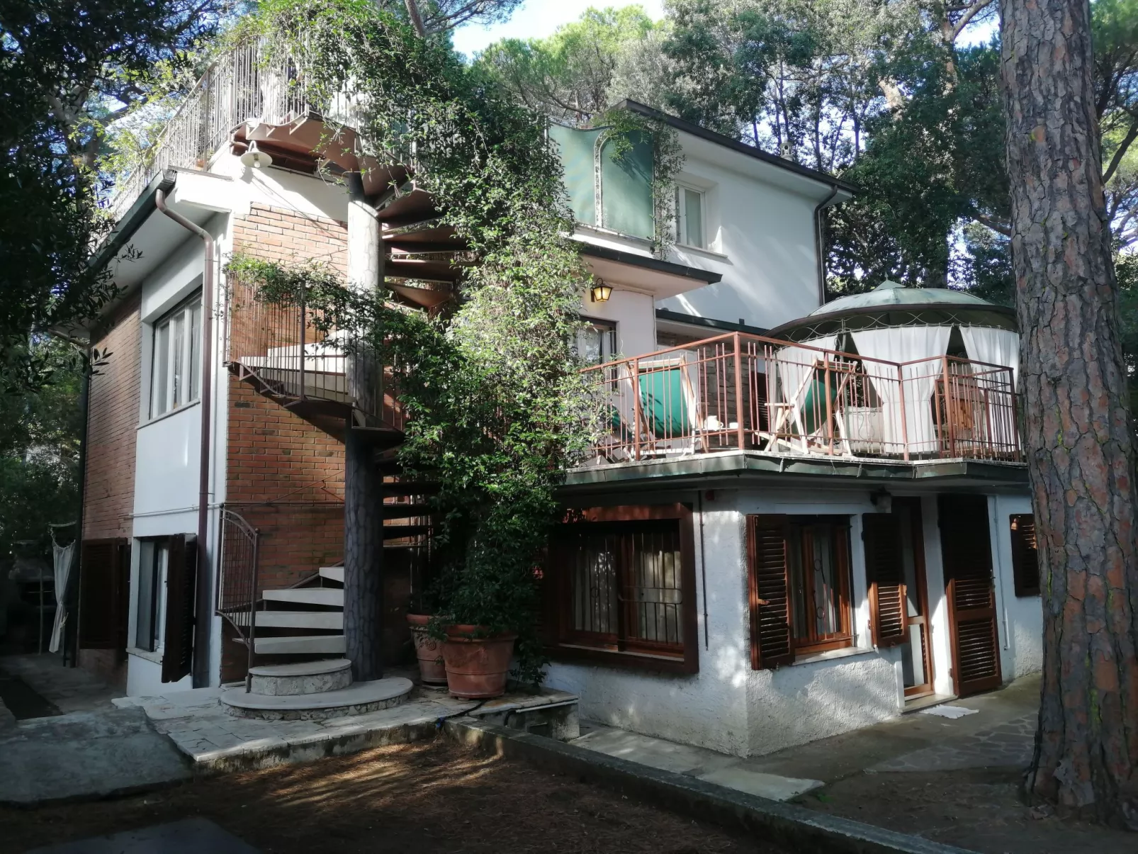 Kenza von Holiday World-Buiten