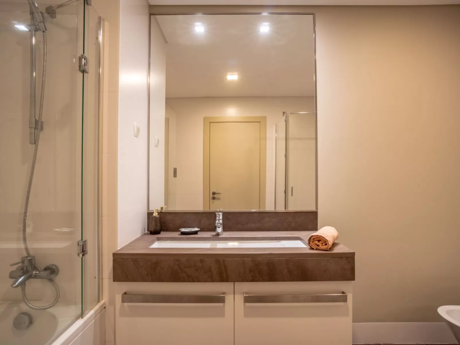 Für 6 Personen ca. 120 m&sup2; in São Martinho, Madeira (Südküste von Madeira)-Binnen