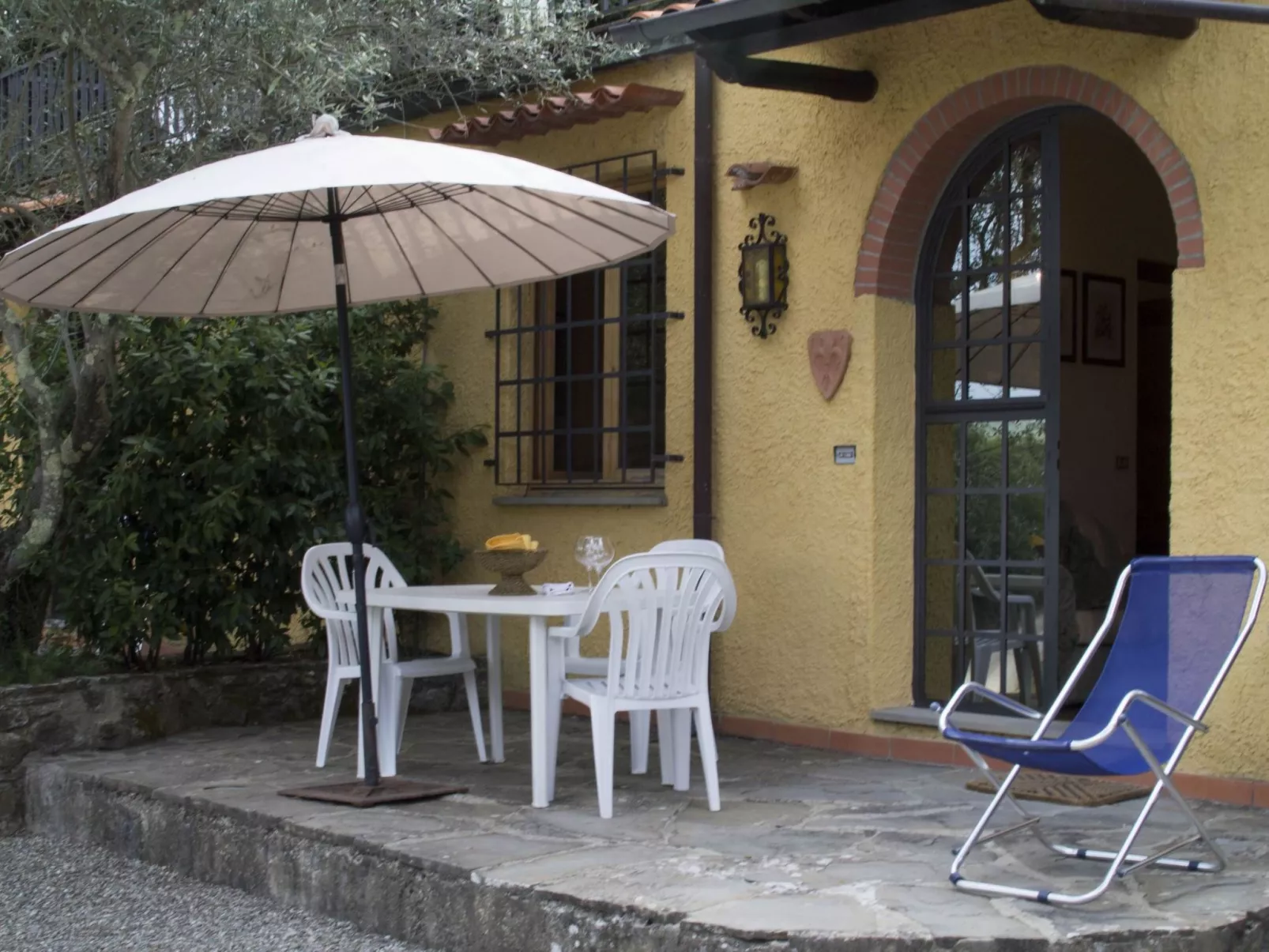 Rosa Wohnung mit Panoramablick-Buiten