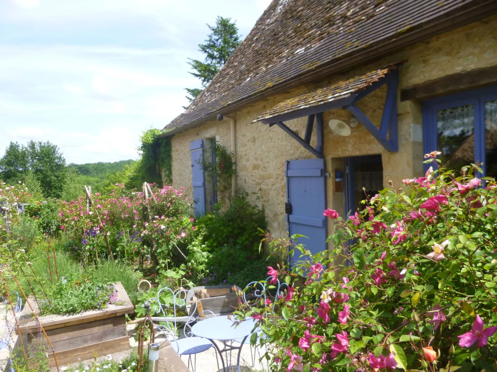 Komfort, Ruhe, privater Pool, EV-Ladestation-Buiten