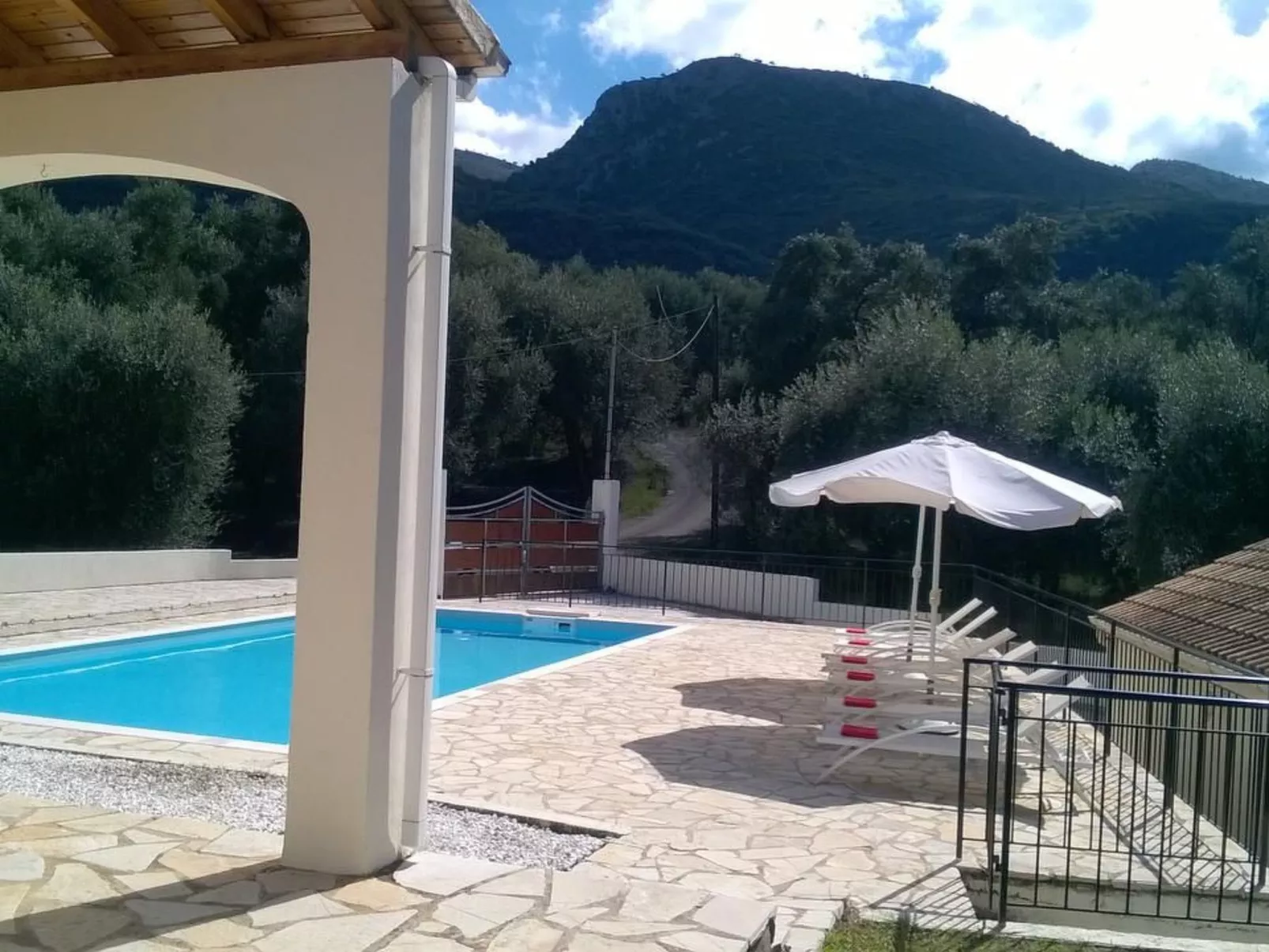 Ferienvilla mit Garten, Grill und Terrasse-Image-tags.info