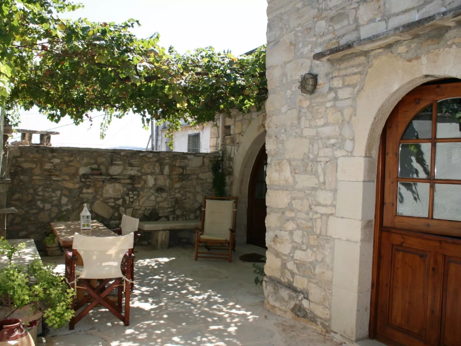 In Douliana mit Großem Balkon-Image-tags.info