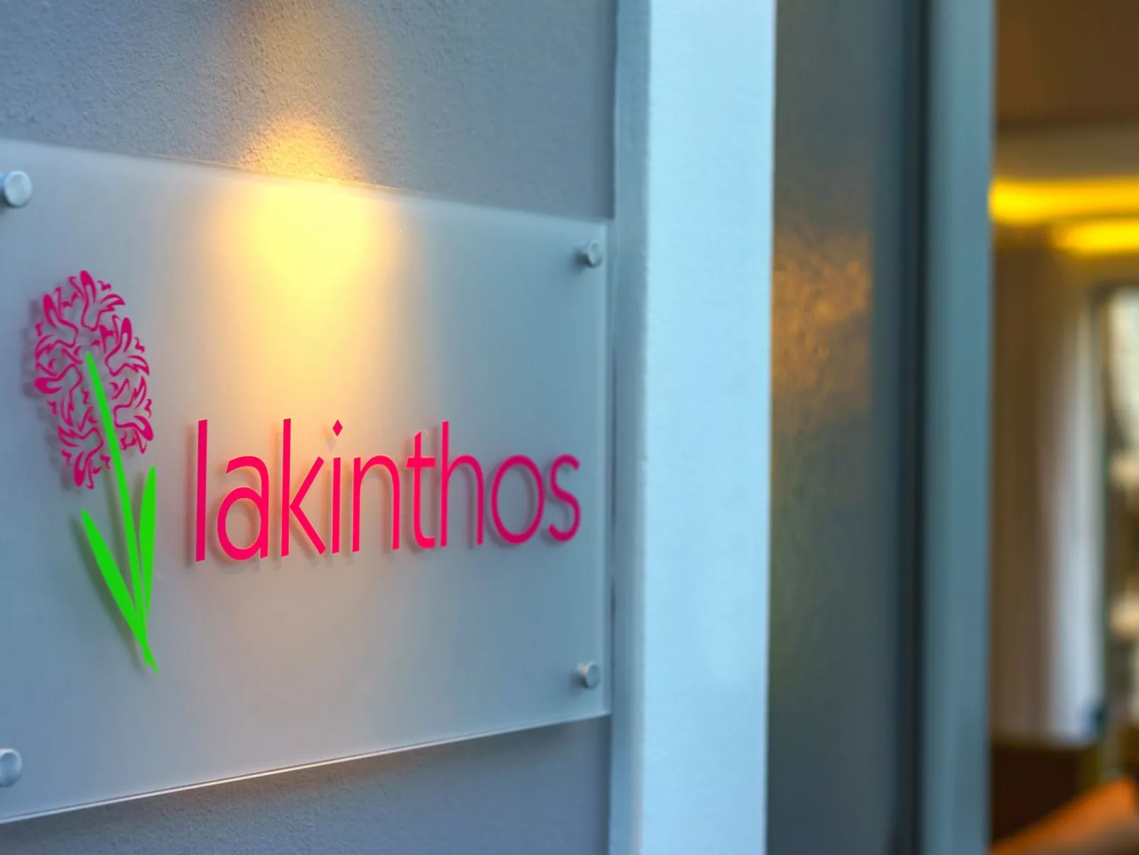 Villa am Strand mit Pool BBQ Spaziergang zu Annehmlichkeiten-Buiten