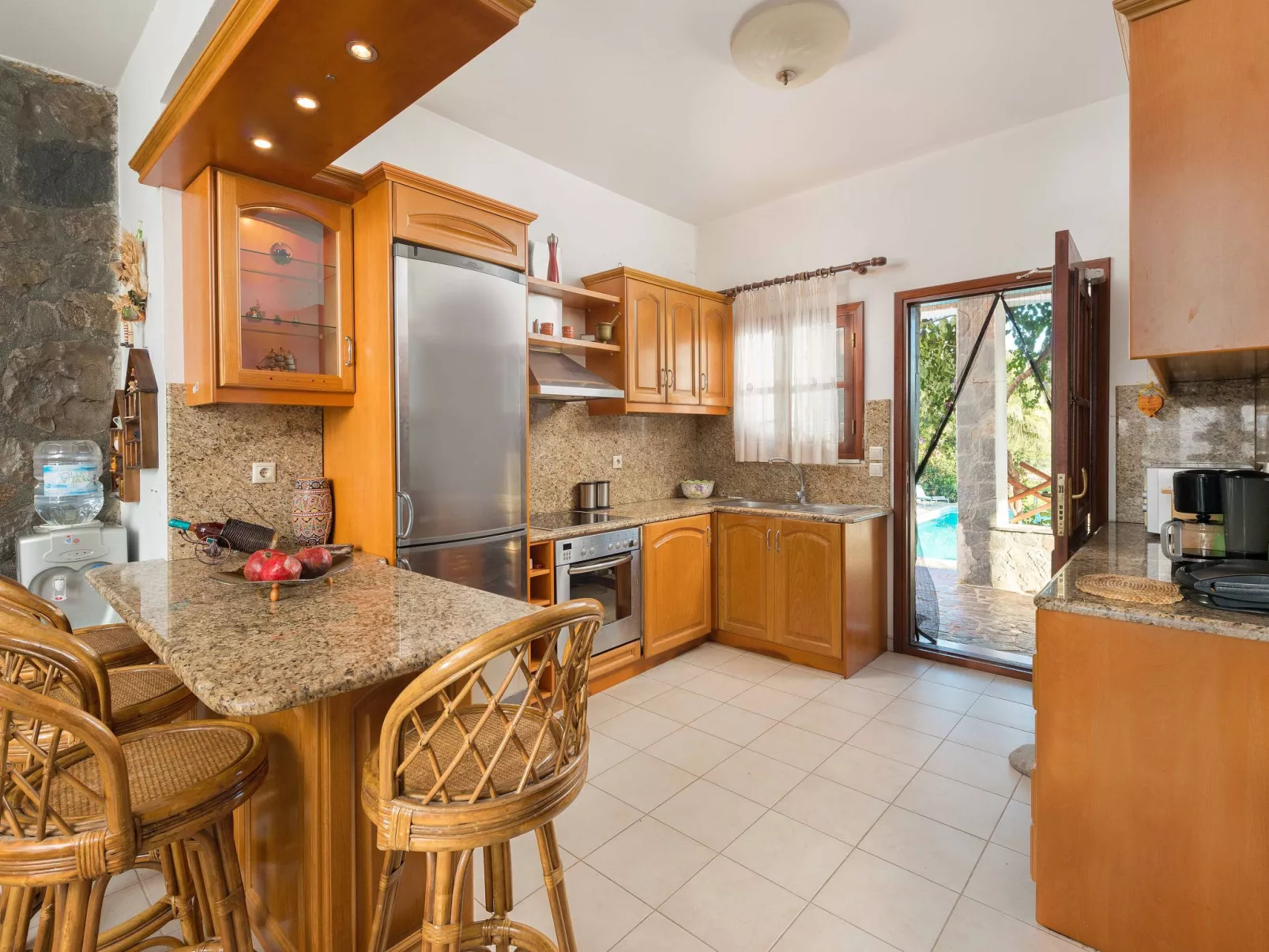 In Notia Rodos mit privatem Garten-Image-tags.info