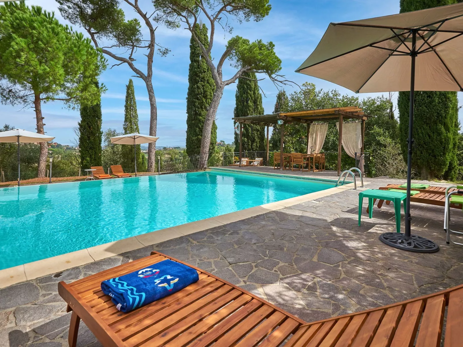 "Dalia castellett - Buiten