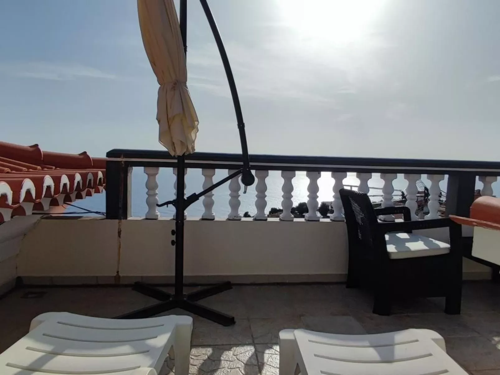 Dachterrasse sonnig und perfekte Aussicht apt-Image-tags.info