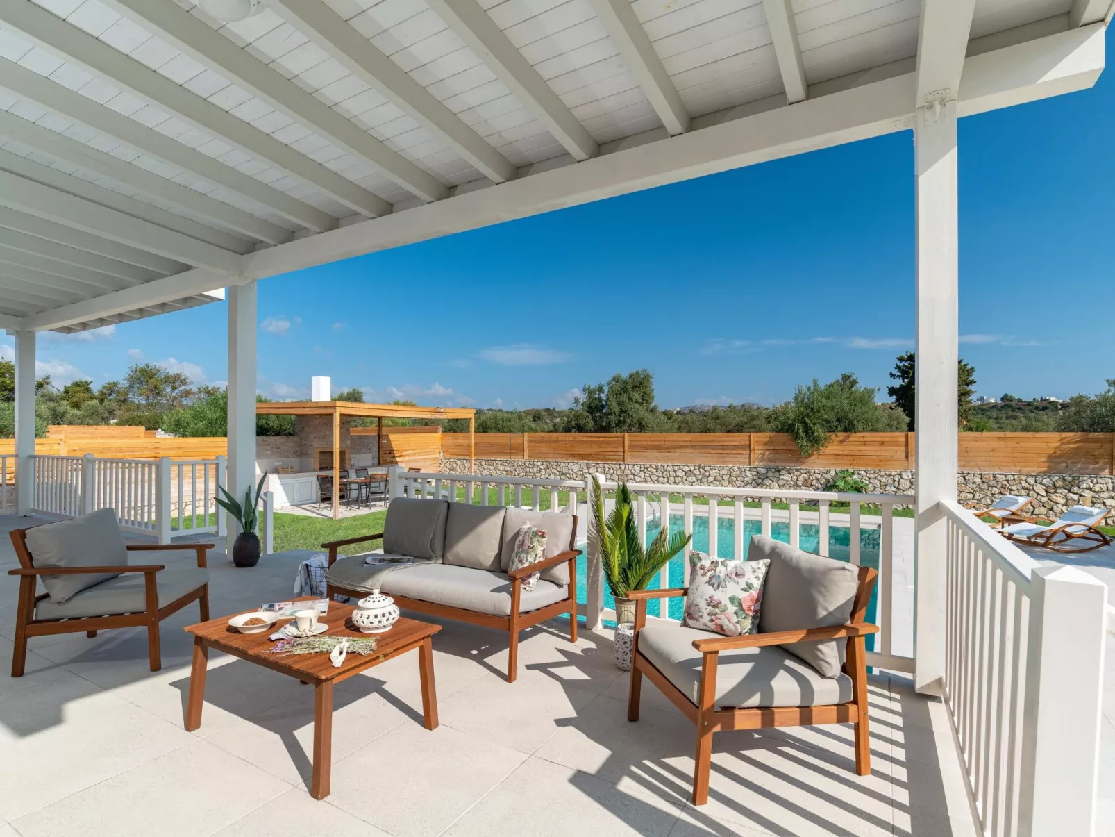 Ferienvilla Petra in Kolympia Village-Binnen