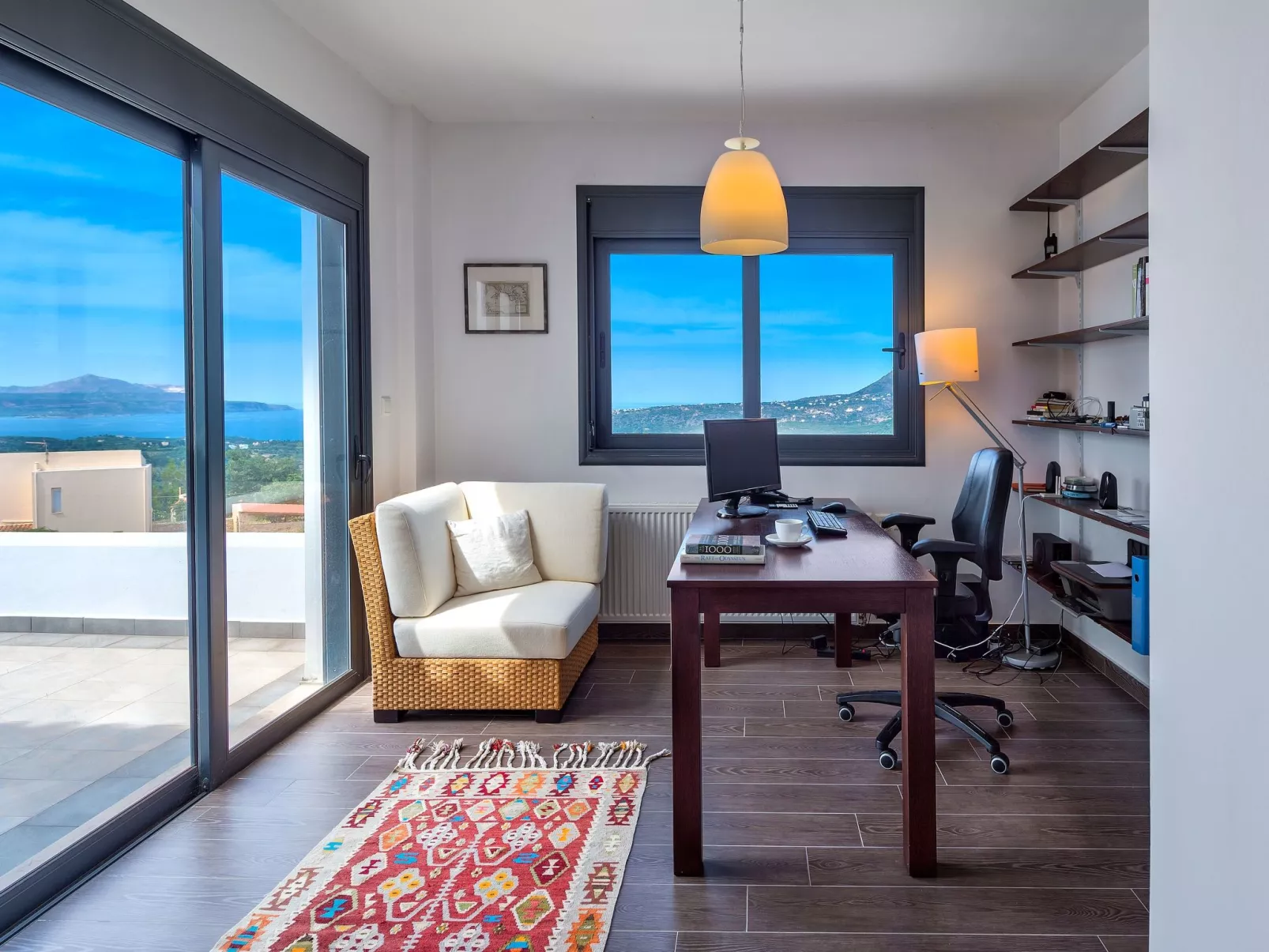 Villa mit Pool für bis zu 8 Personen. Meerblick.-Binnen