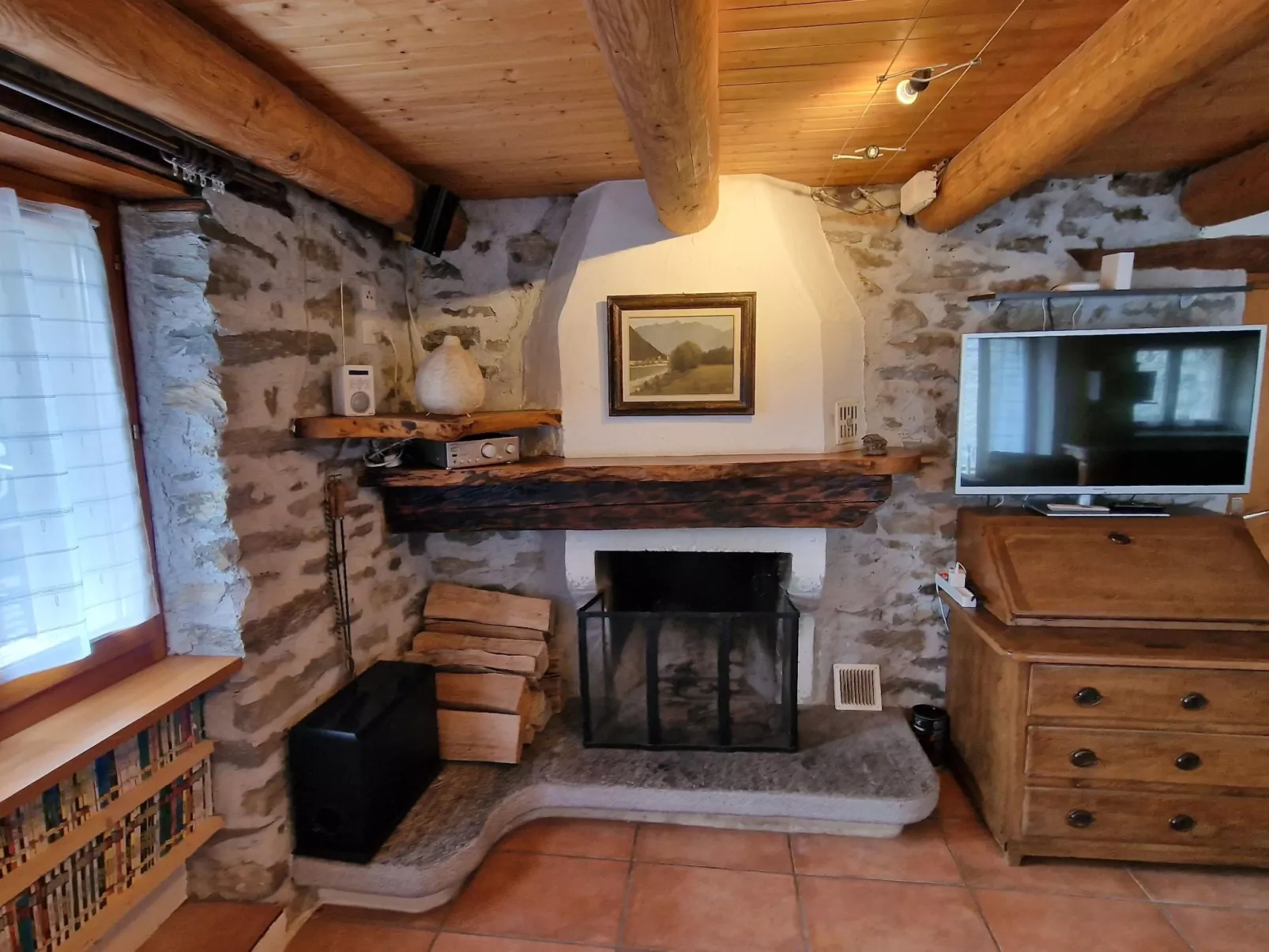 Chalet in den sonnigen Schweizer Südalpen-Binnen