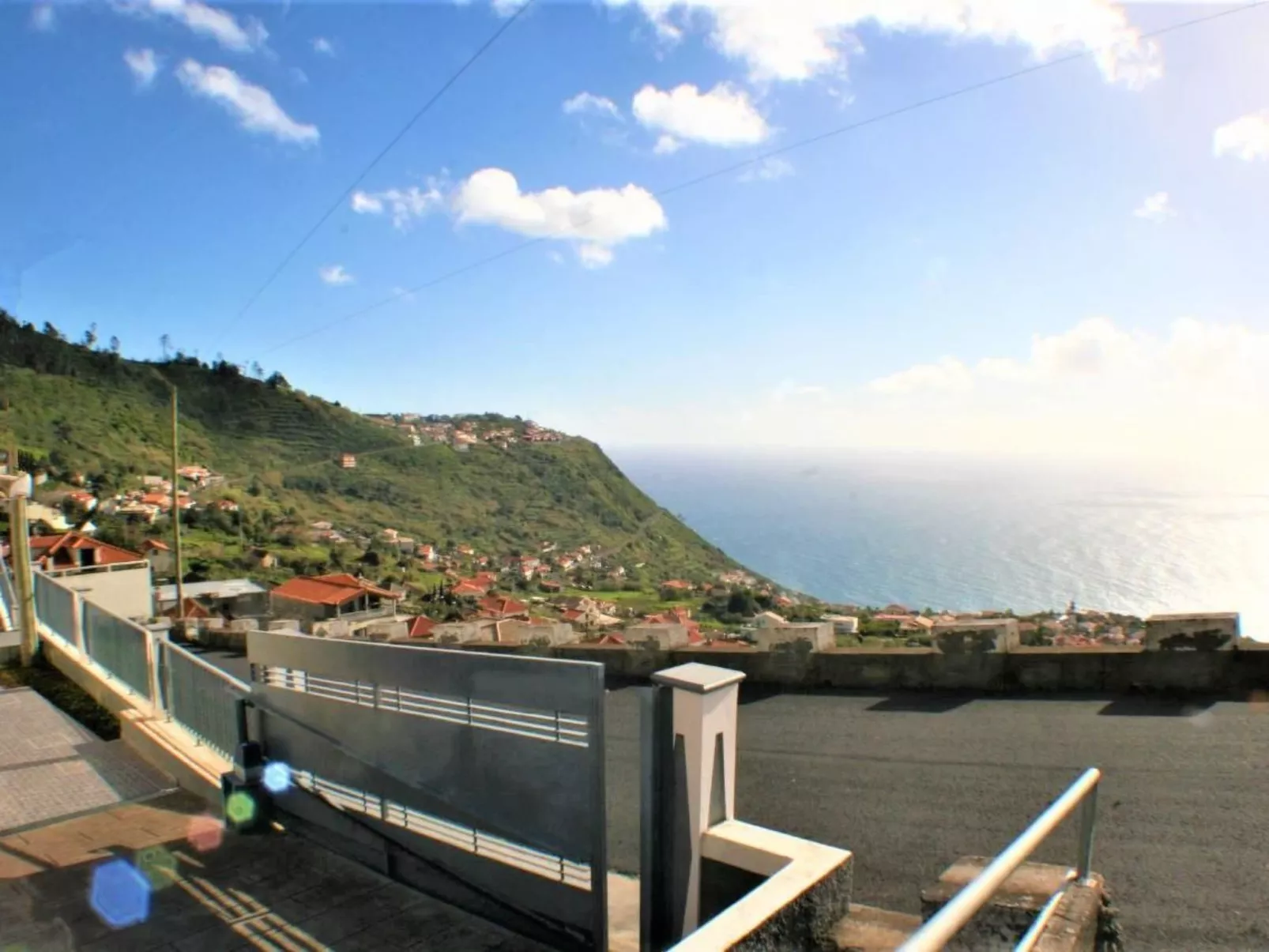 "Silva Sol" mit Blick auf das Wasser-Image-tags.info