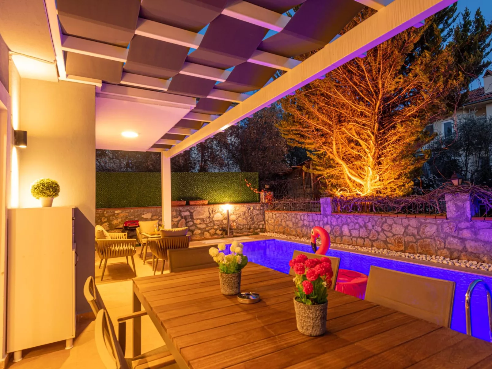 Große für Villa bis zu 9 Personen-Buiten