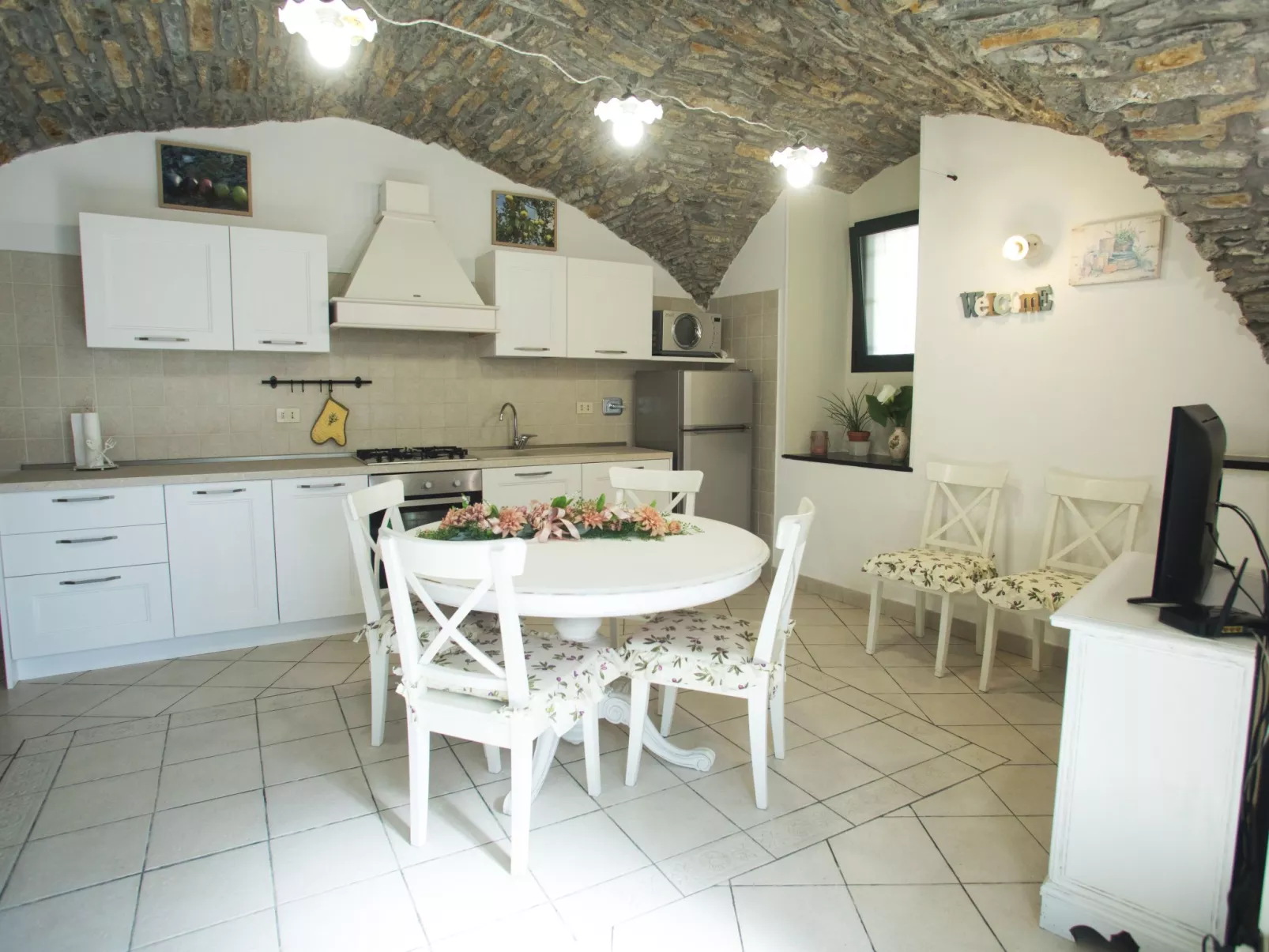Charmantes Appartment in Diano San Pietro-Binnen