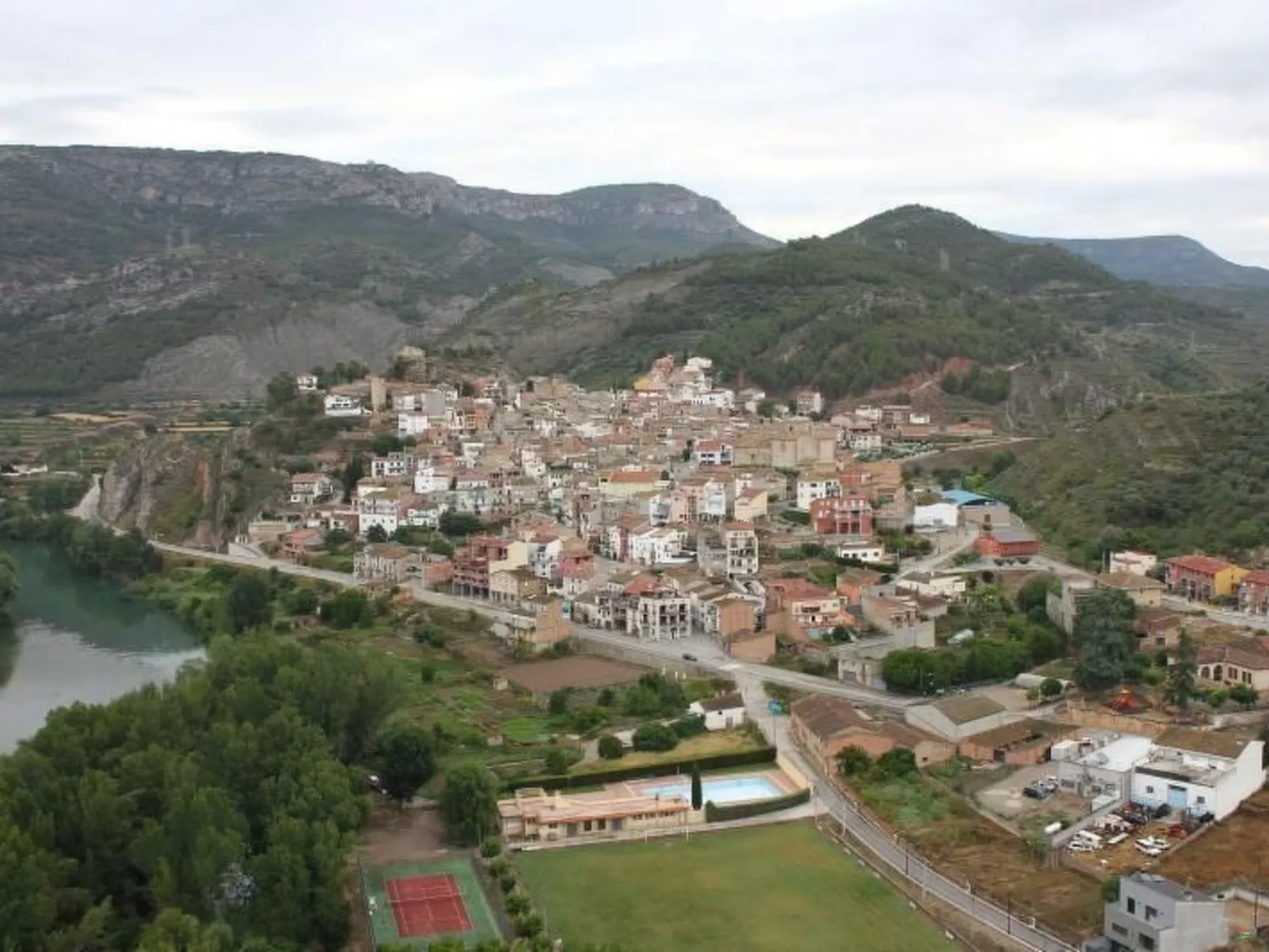 Wohnung "Stockwerk 1" mit Balkon-Image-tags.info
