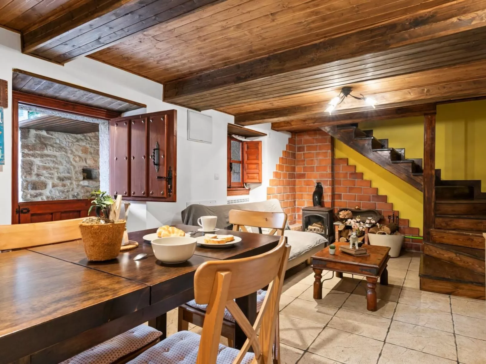 Berghütte mit Terrasse, Kamin und Jacuzzi-Image-tags.info