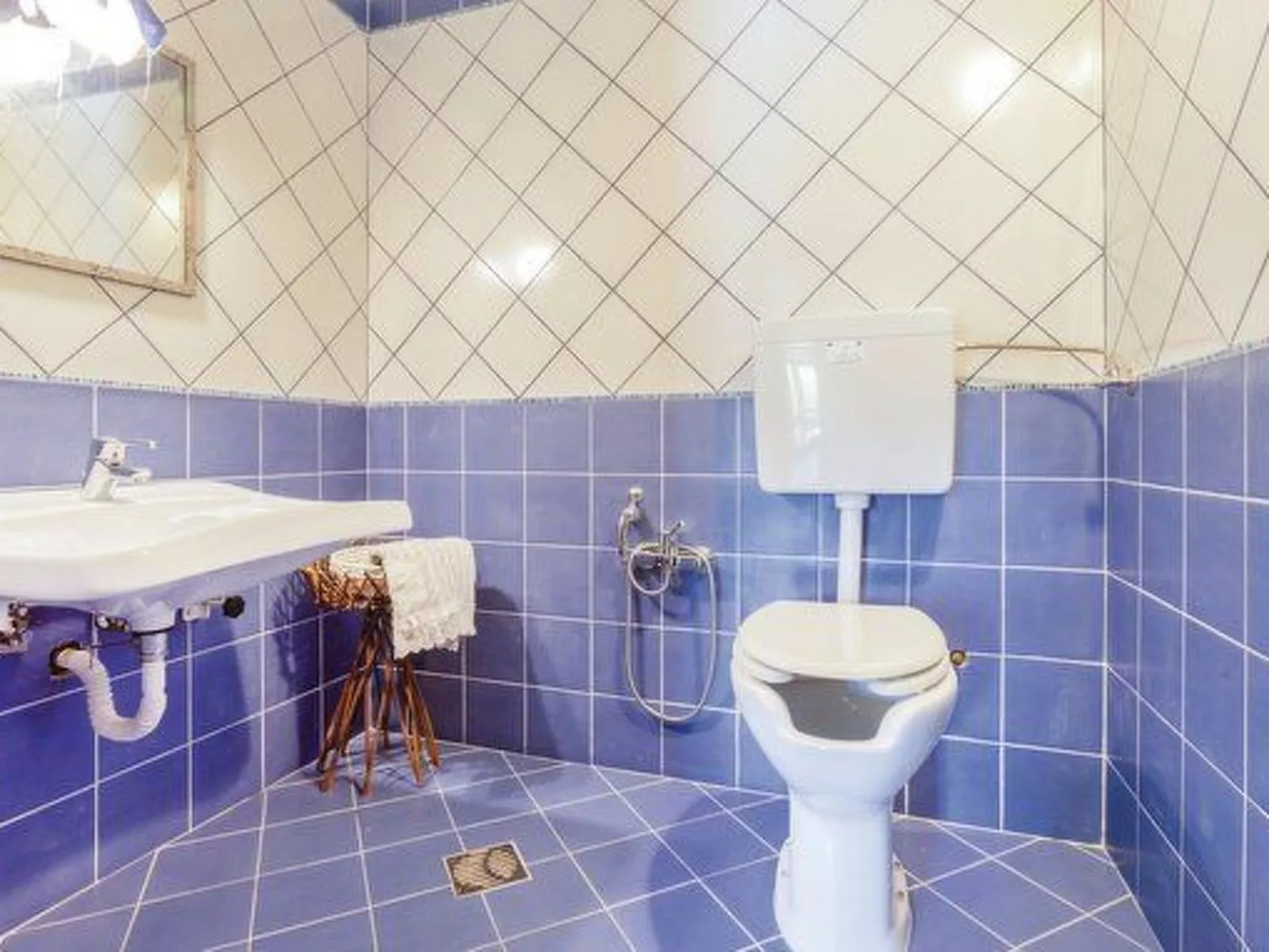 Bauernhaus im grünen Sannio mit Schwimmbad-Binnen