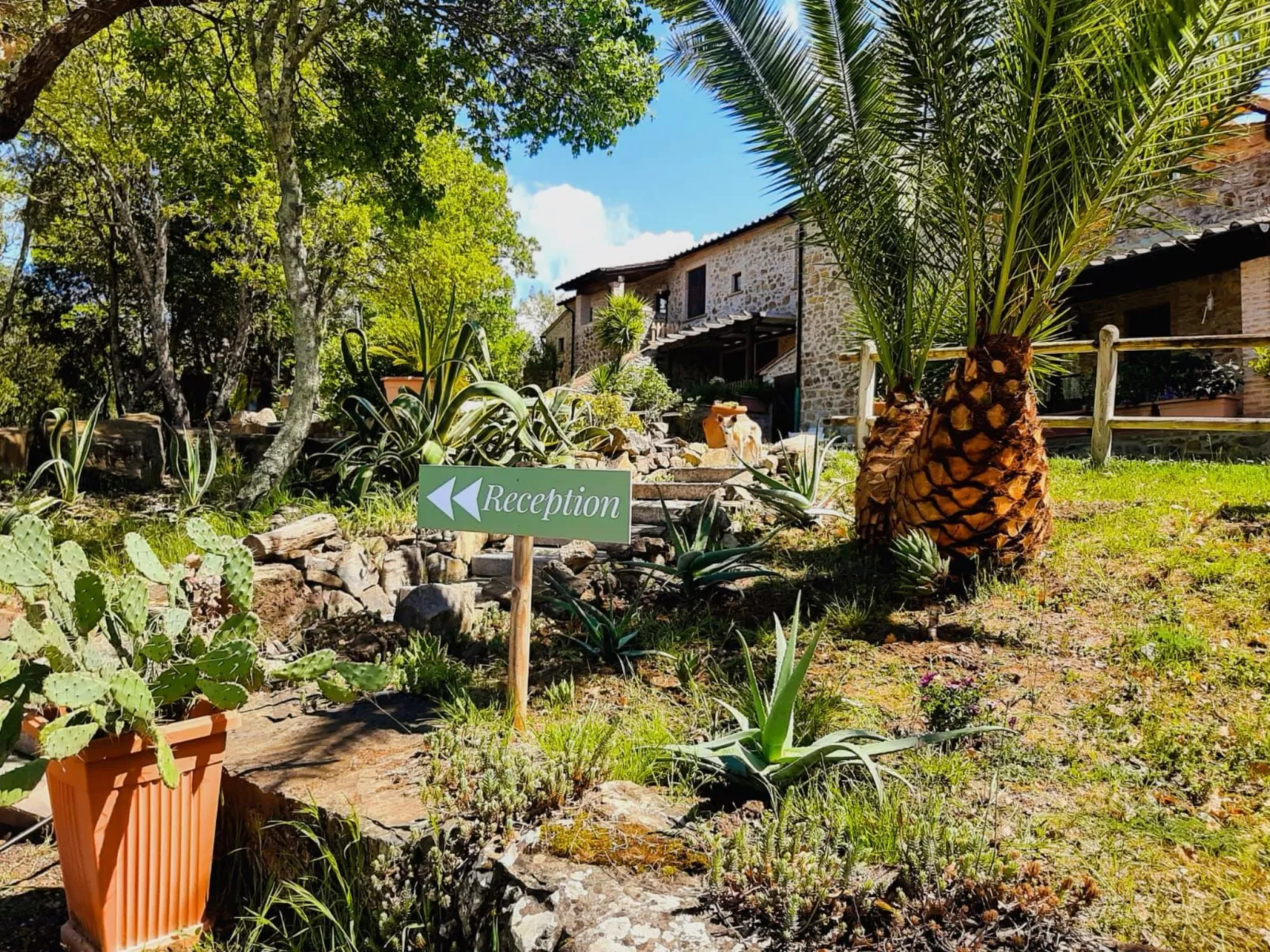Ein-Zimmer-Wohnung in einem Bauernhaus-Buiten