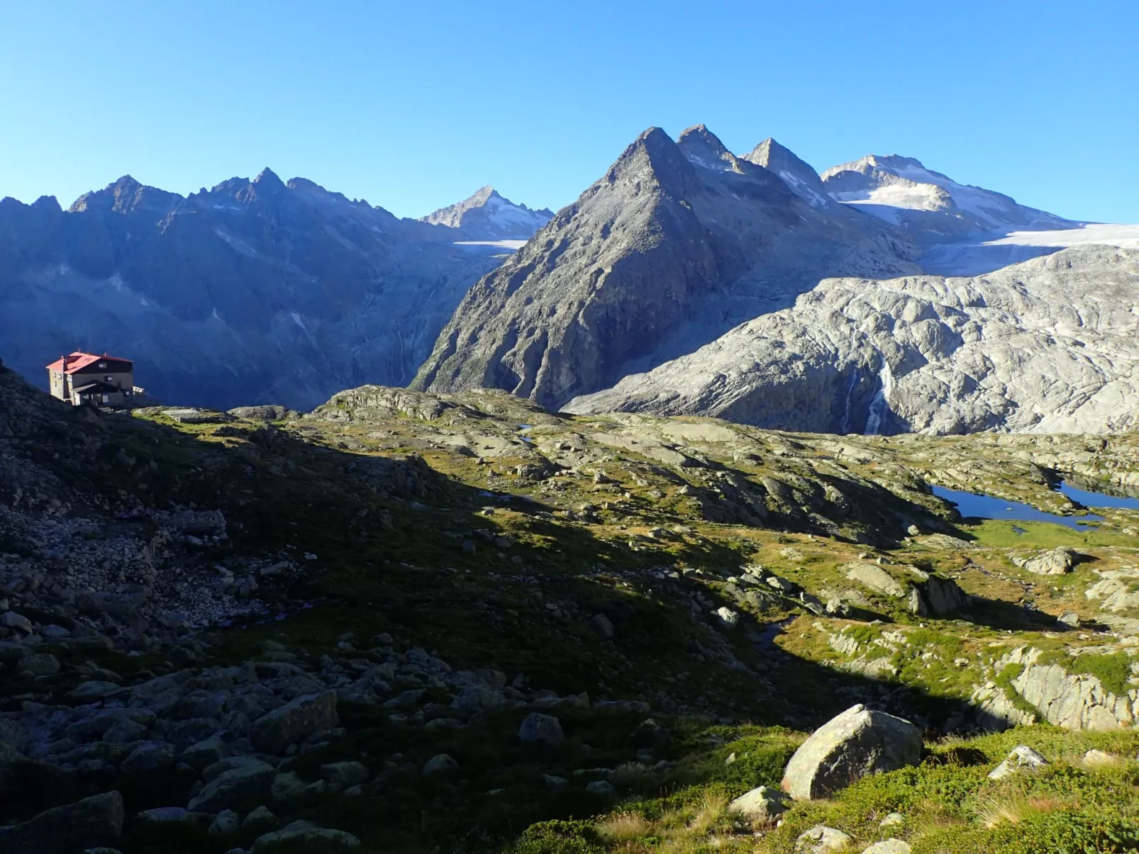 Für 4 Personen ca. 28 m&sup2; in Passo del Tonale, Trentino (Val di Sole)-Buiten