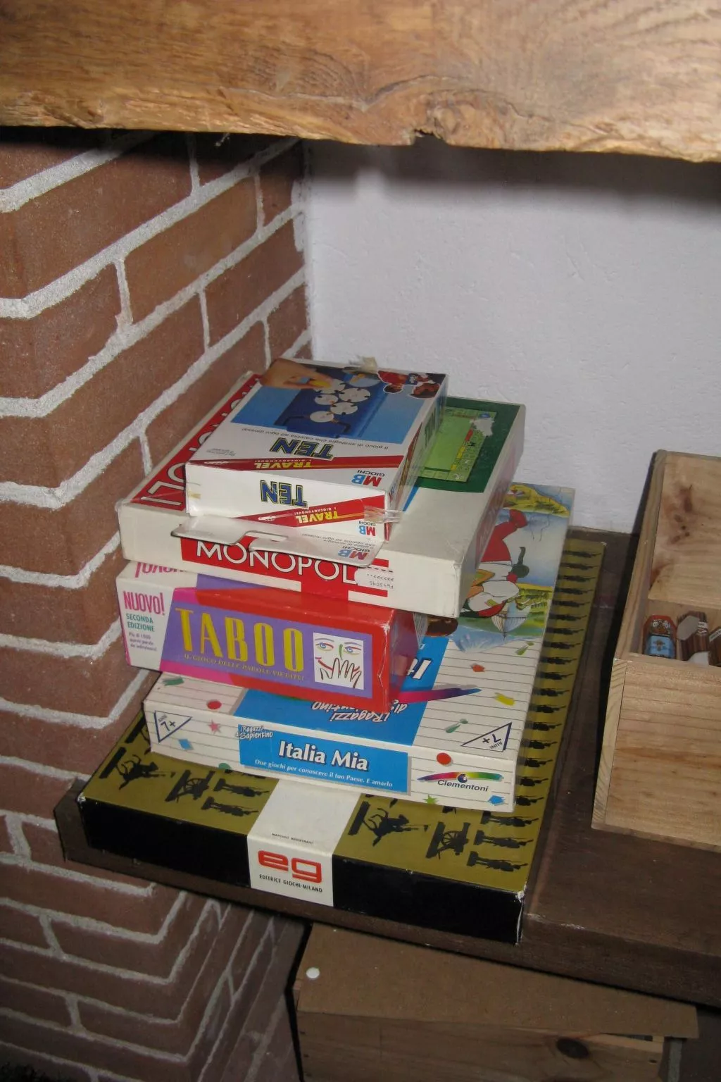 Typisches Bauernhaus mit holzbefeuertem Kamin-Binnen