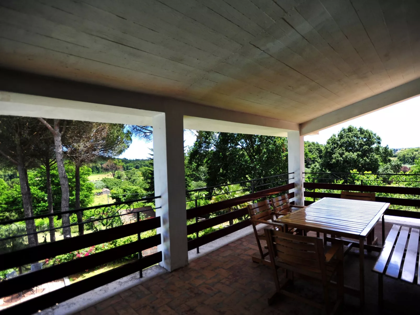 Villa 'Der Kirschbaum'-Buiten